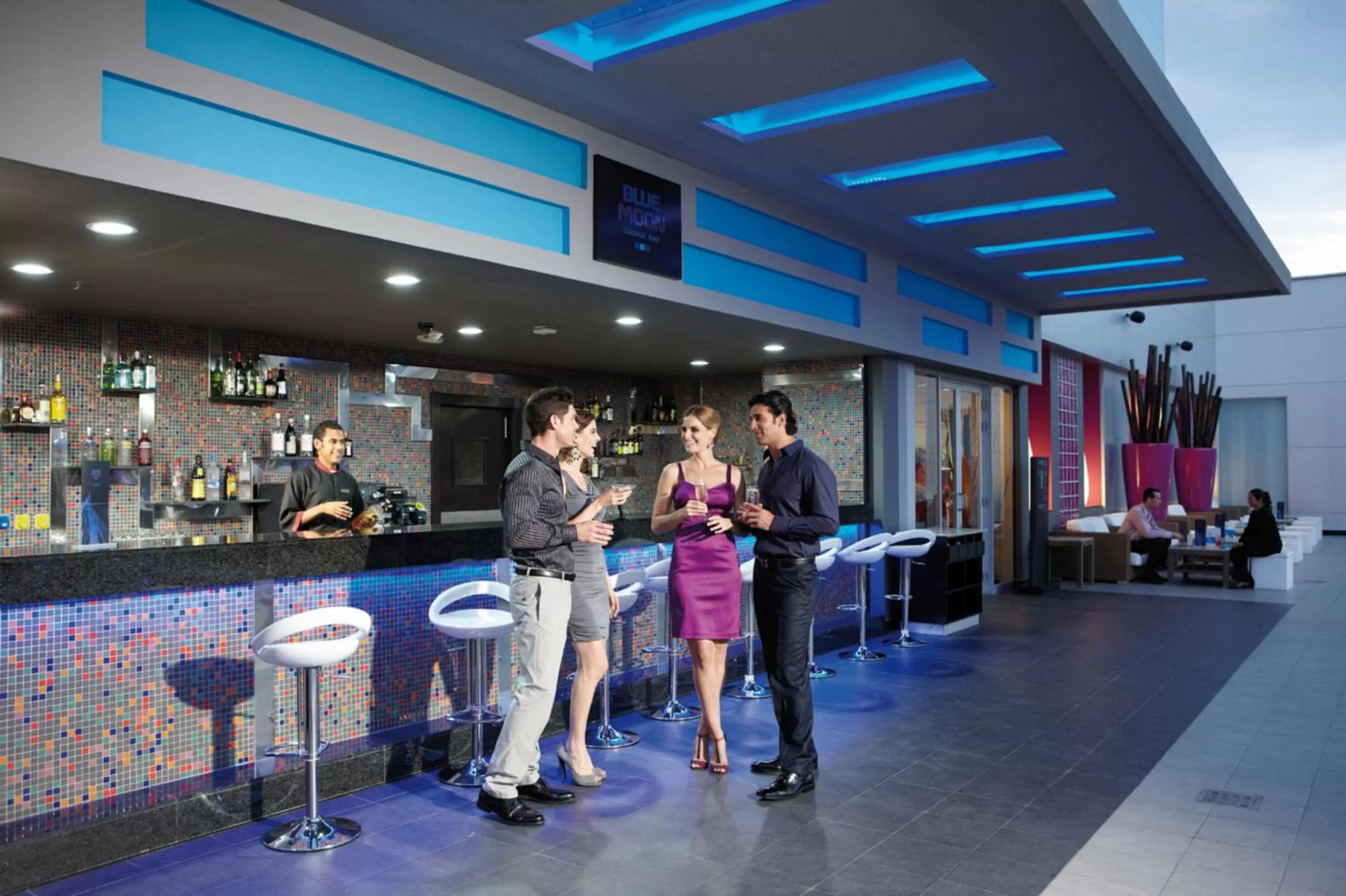 Swimming pool in Riu Plaza Guadalajara