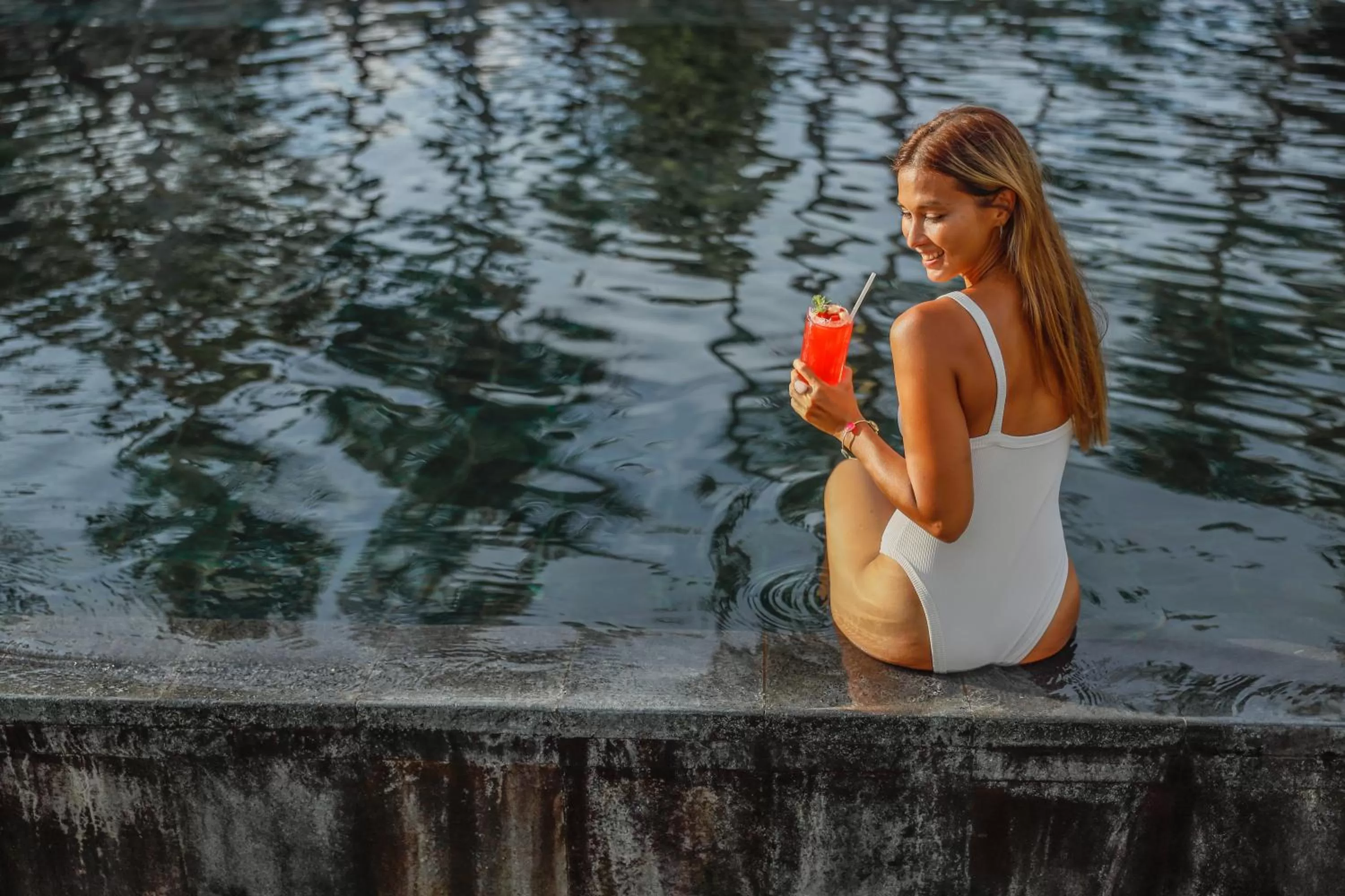Swimming pool in Segara Village Hotel