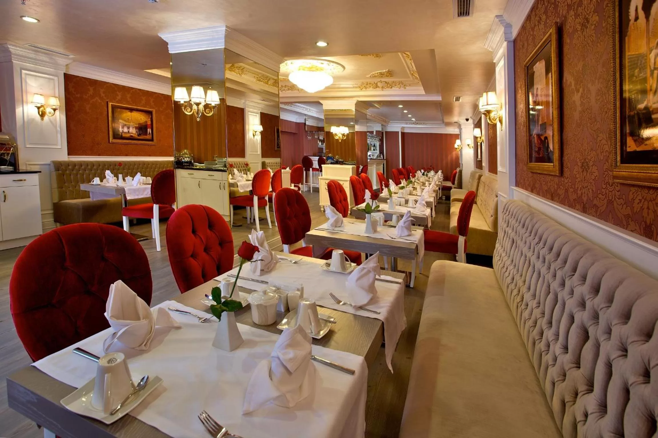 Restaurant/places to eat in Hotel Perula & SPA