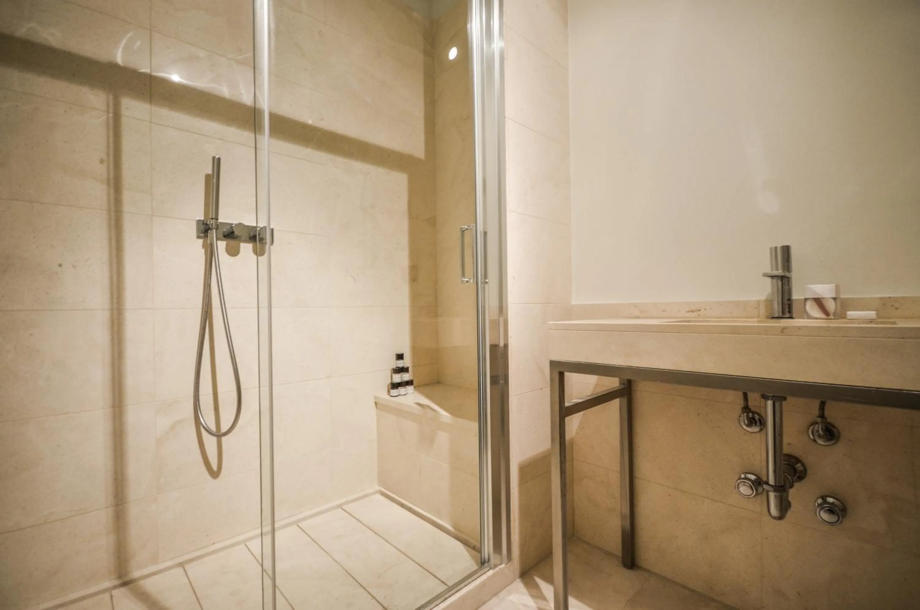 Bathroom in Allegroitalia San Pietro All'Orto 6