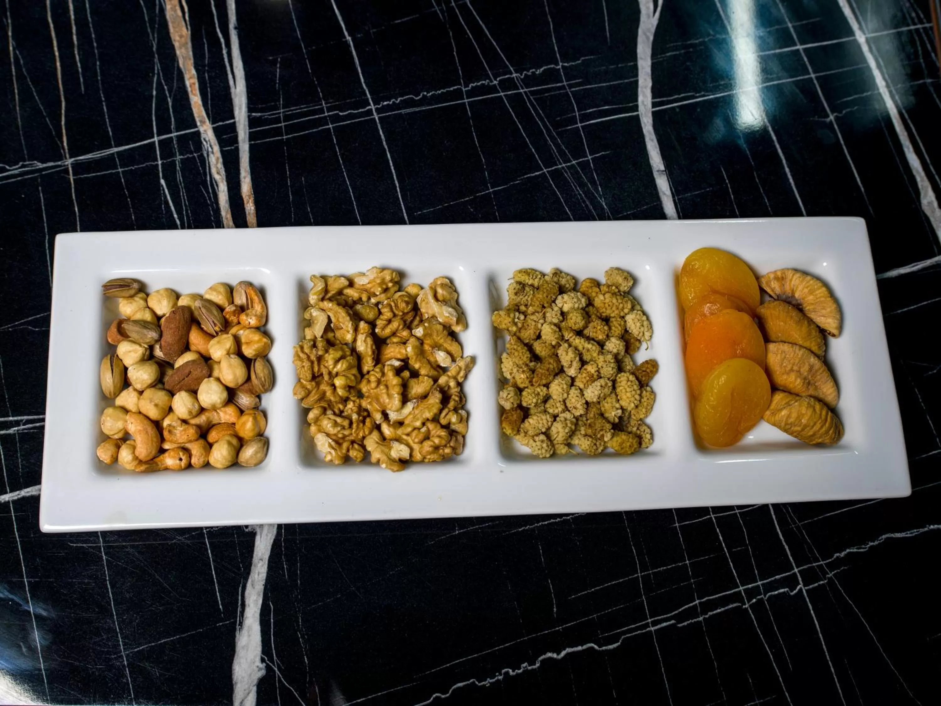 Restaurant/places to eat in MENALO HOTEL PREMIUM ISTANBUL AIRPORT