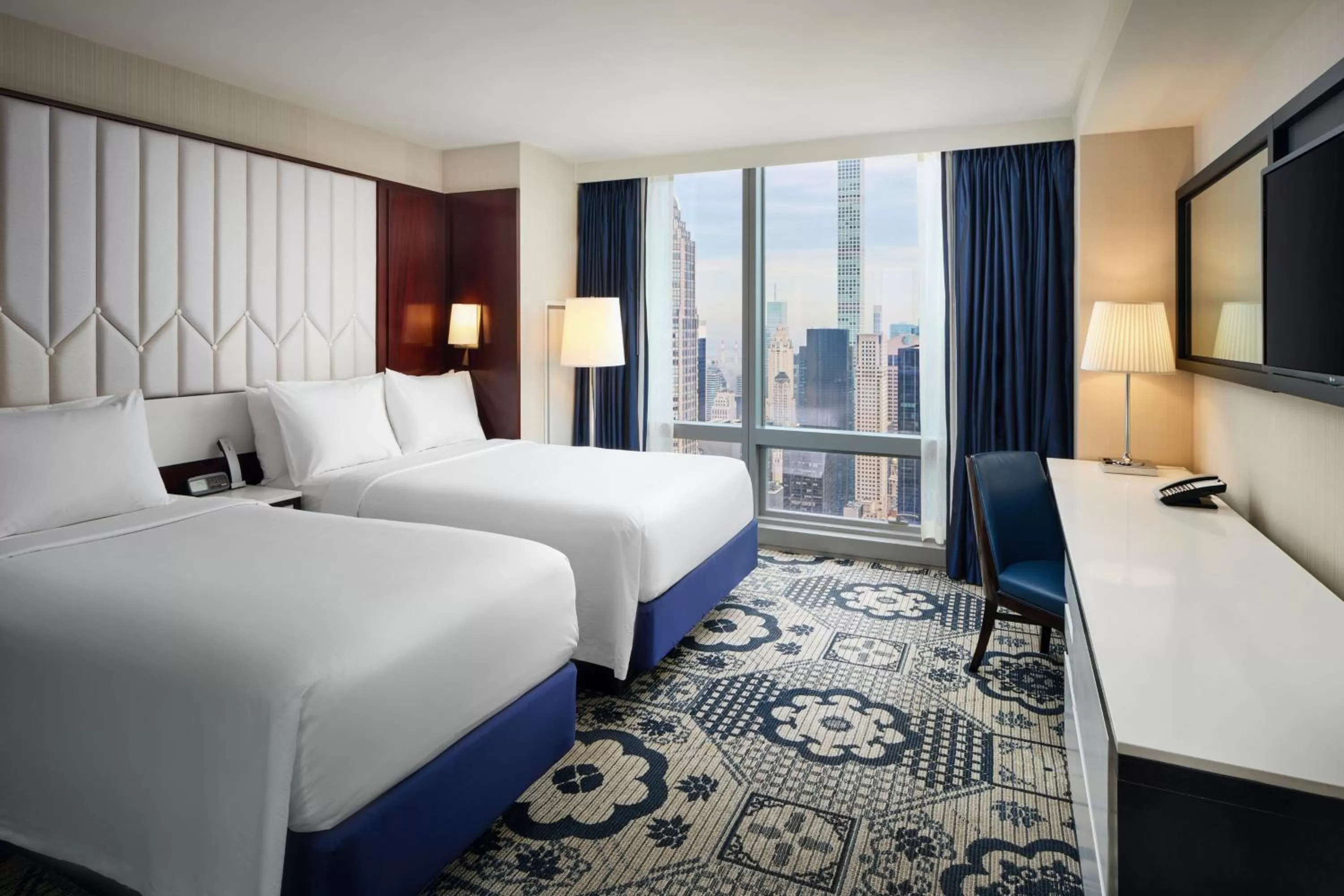 Photo of the whole room, Bed in Residence Inn by Marriott New York Manhattan/Central Park
