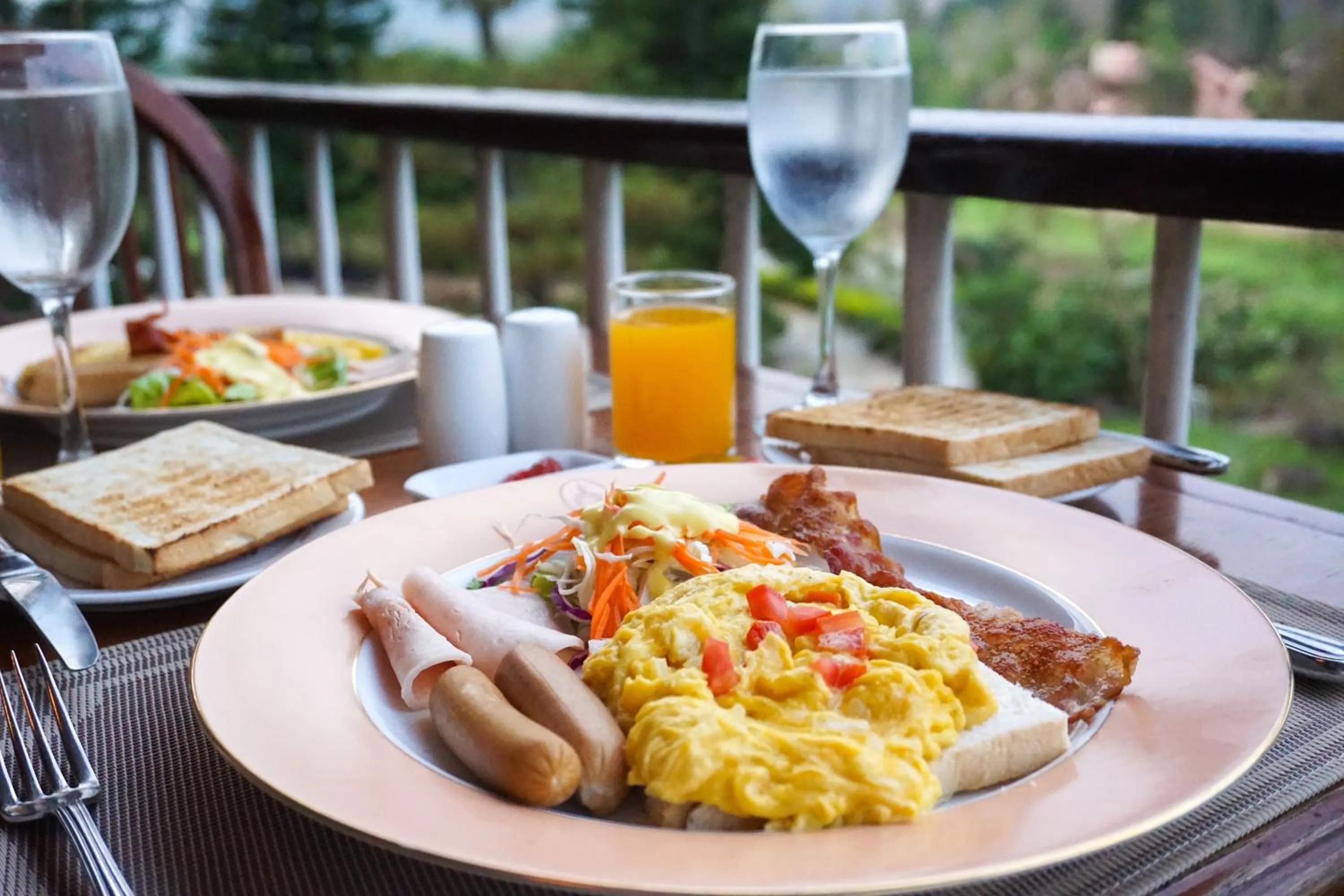 Restaurant/places to eat in Imperial Phukaew Hill Resort