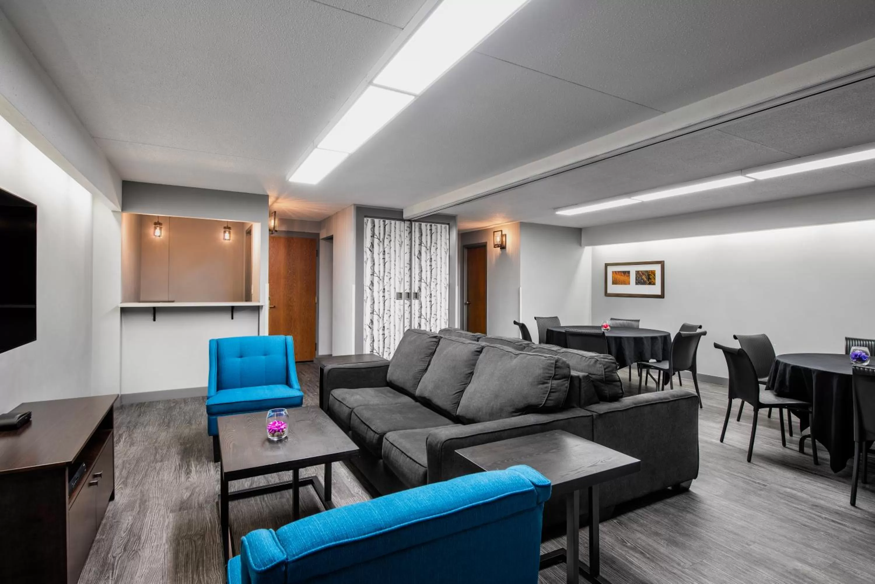 Communal lounge/ TV room in Valhalla Hotel & Conference Centre