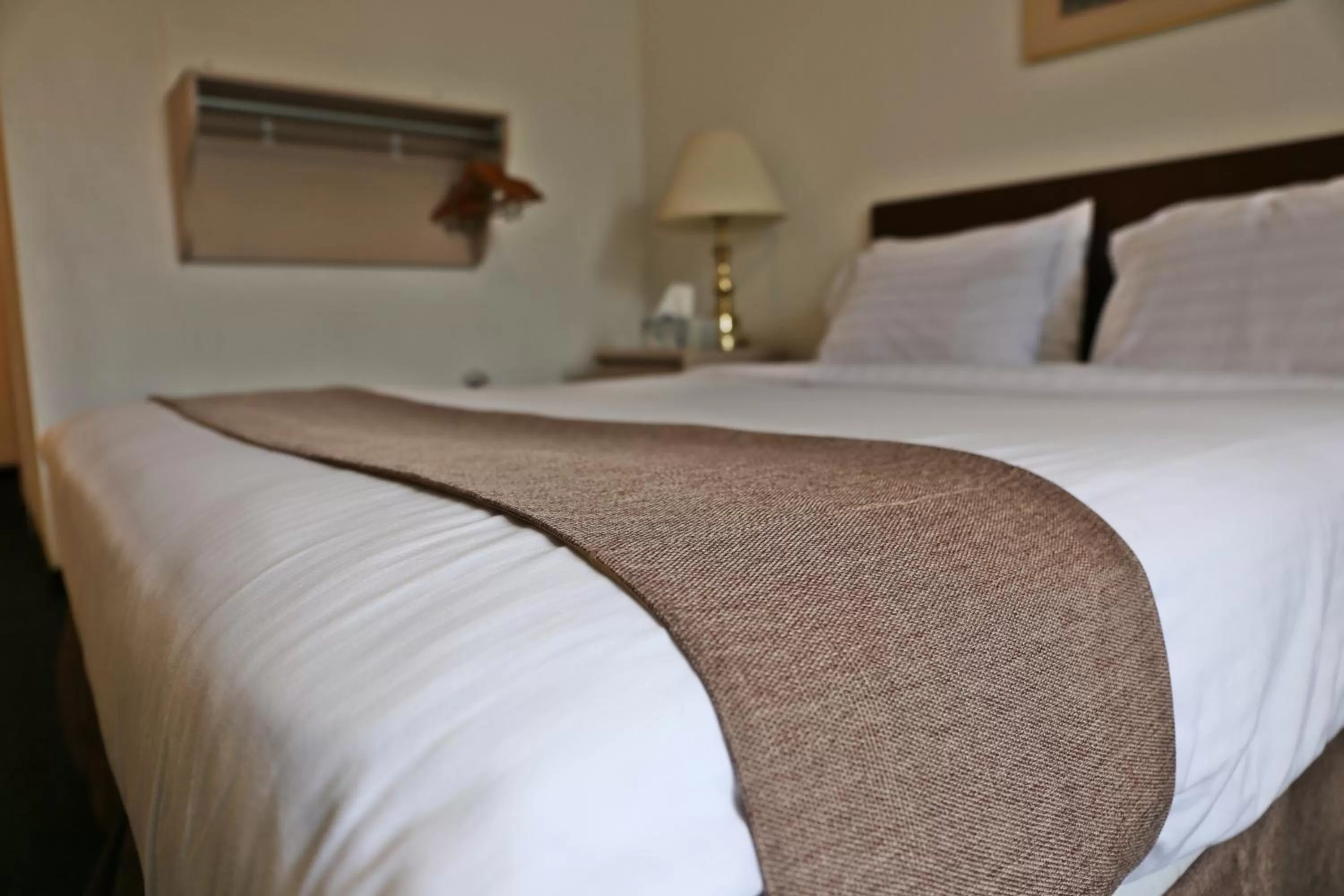 Bedroom, Bed in Didsbury Country Inn