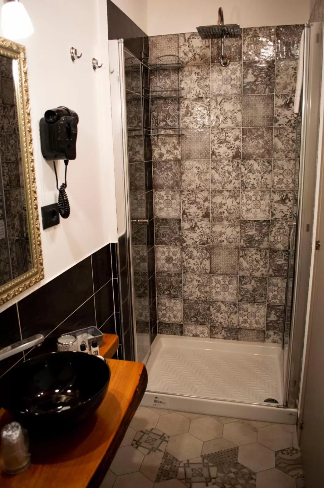 Shower in Alterego B&B