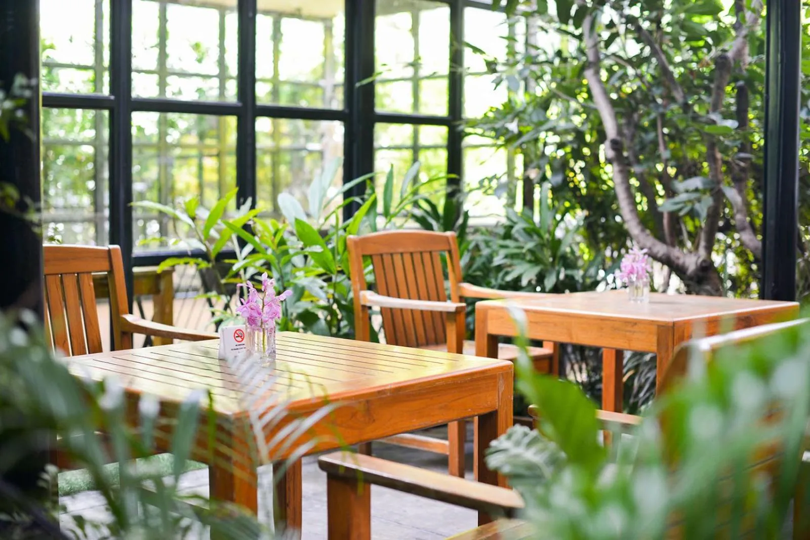 Garden in Grand Howard Hotel Bangkok