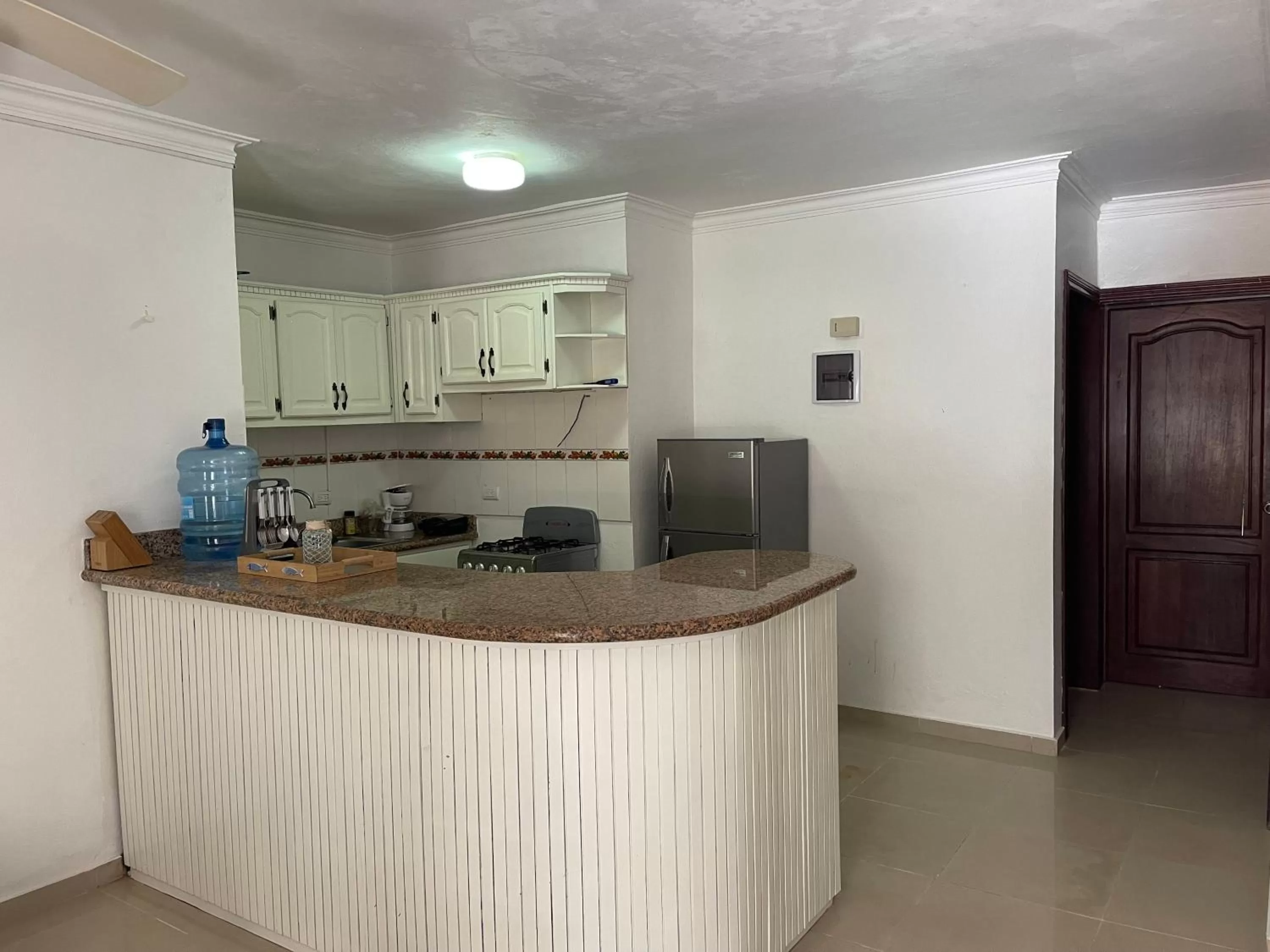 Kitchen/Kitchenette in Yonah comfort punta cana, shared apartment