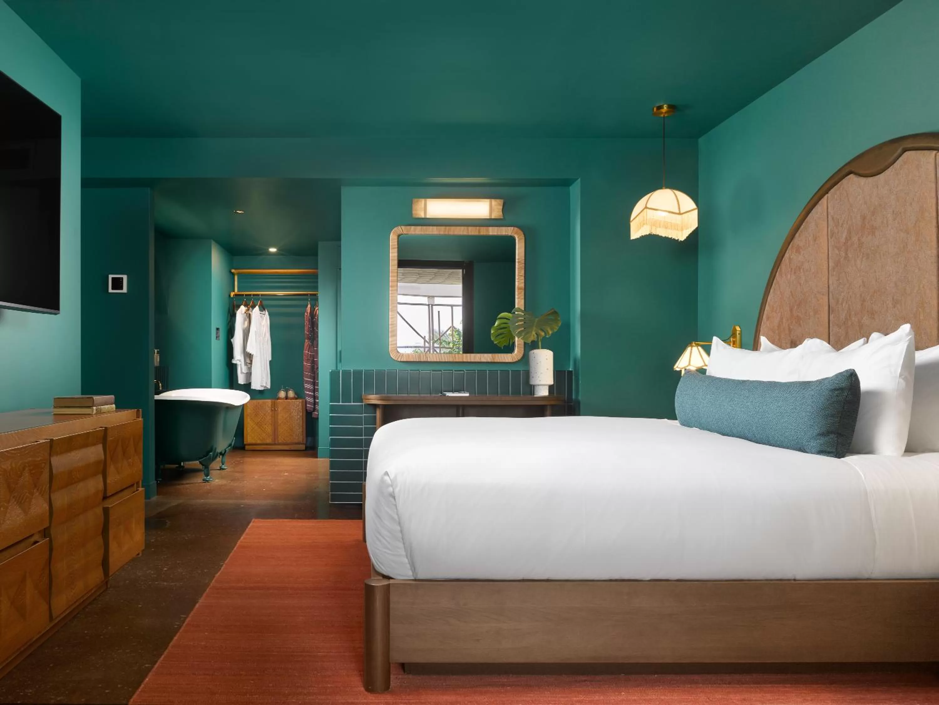 Bed in Mayfair House Hotel & Garden