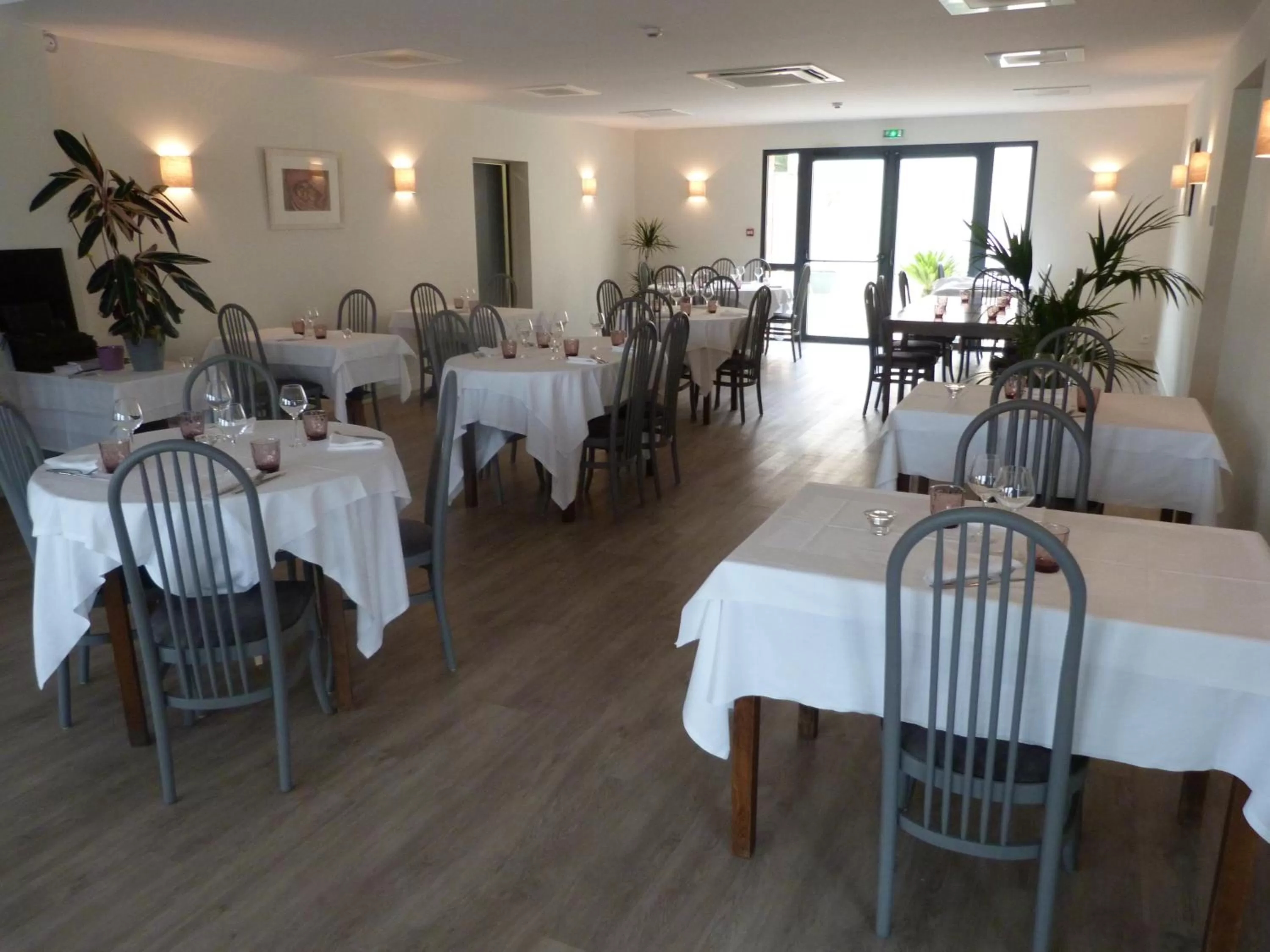 Restaurant/Places to Eat in Logis La Bourrine