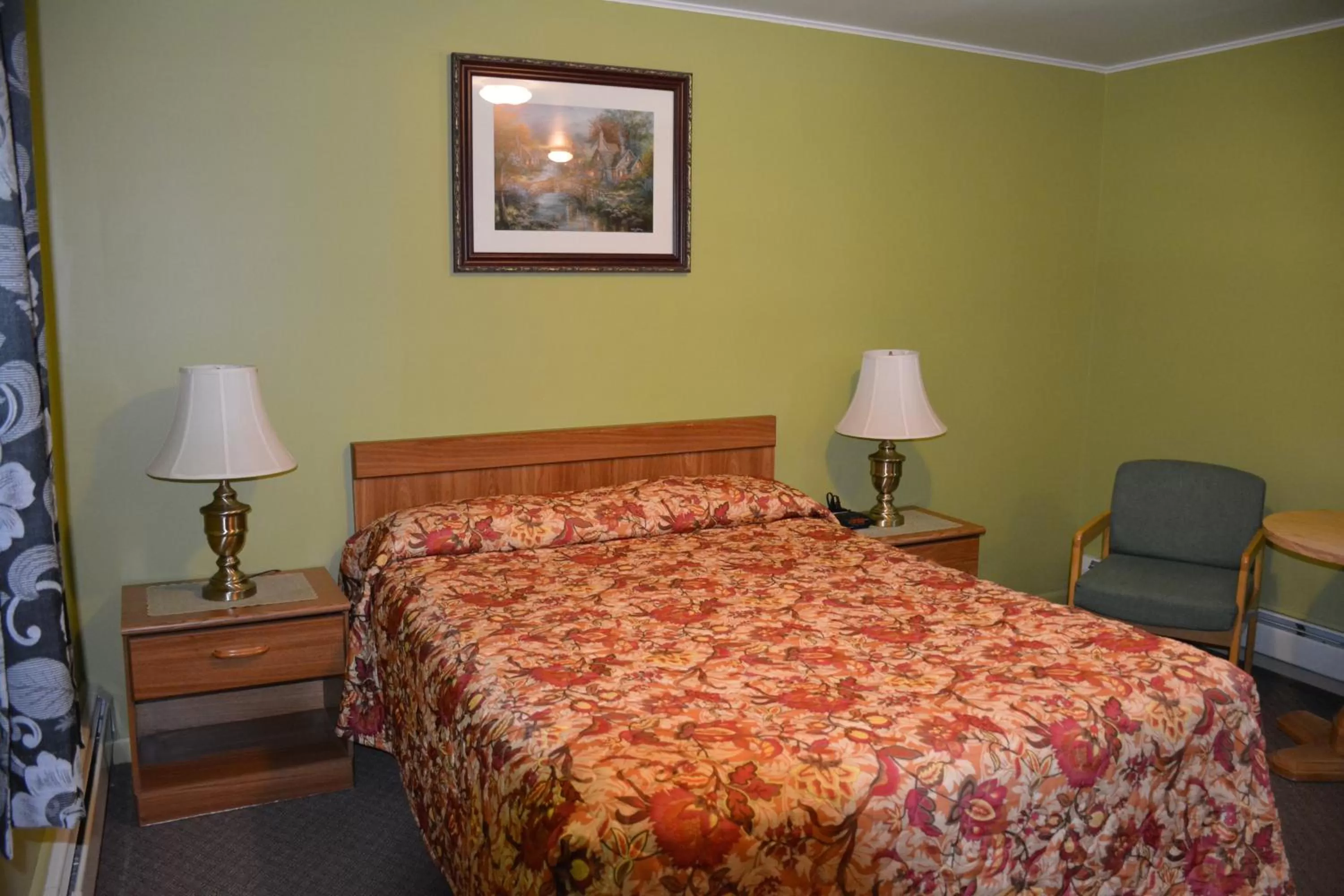 Bed in The Village Motel