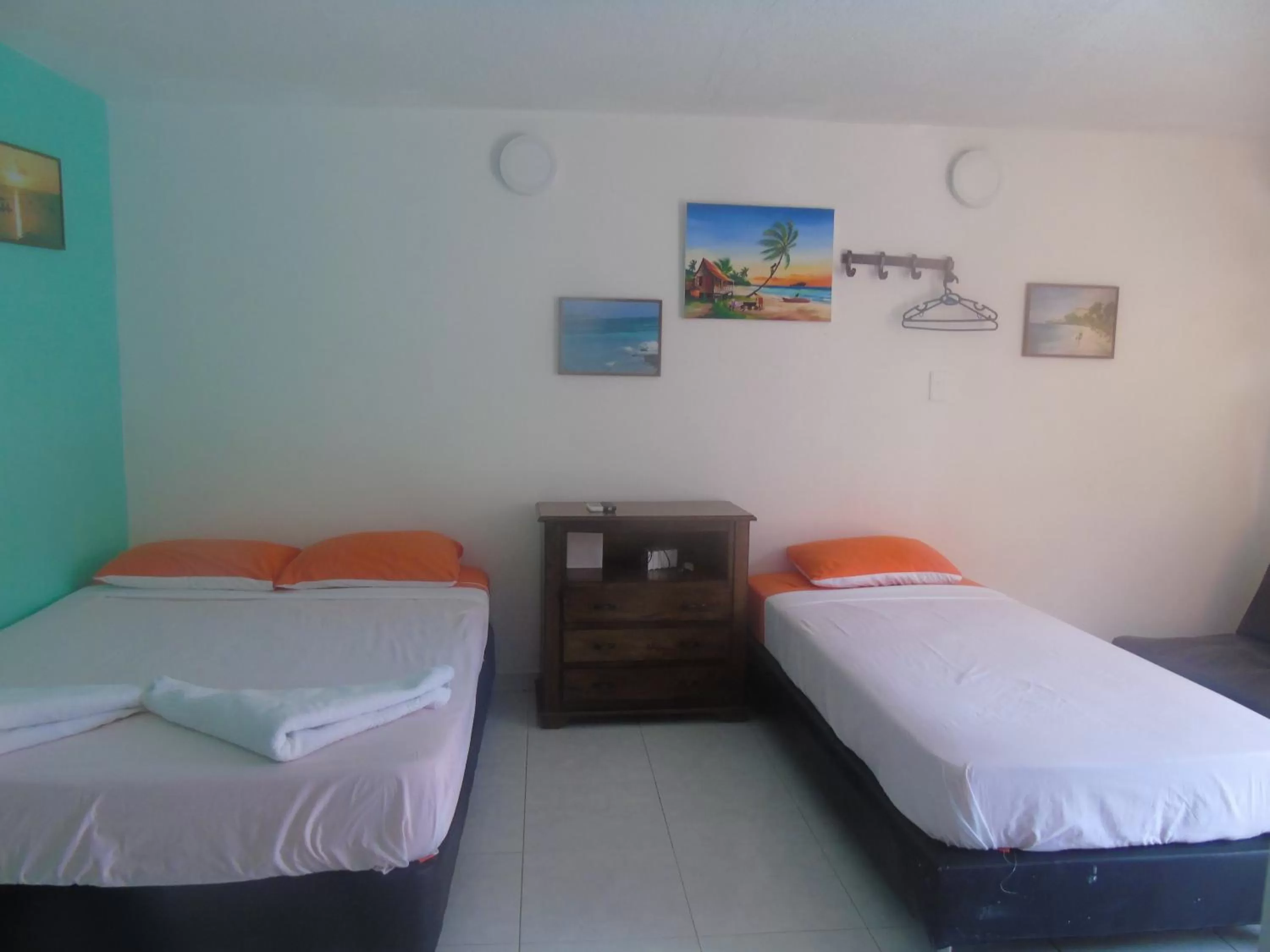 Photo of the whole room, Bed in Posada Miss Joyce House