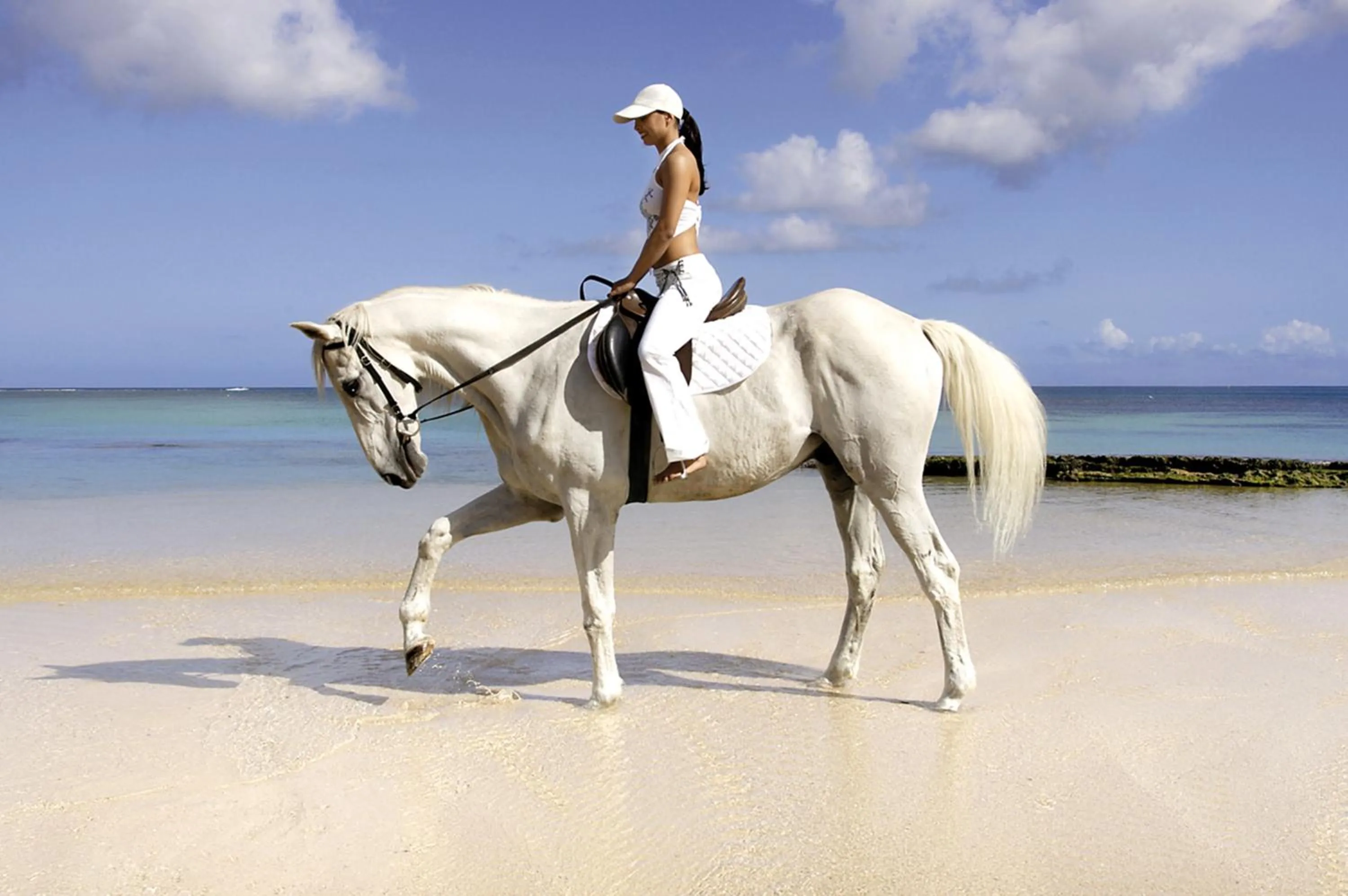 Horse-riding in Maritim Resort & Spa Mauritius