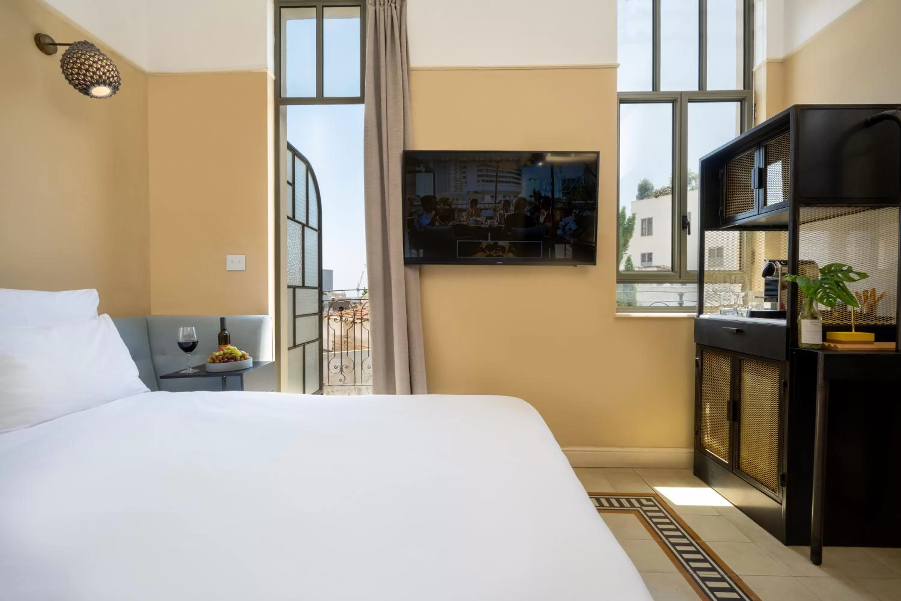 Photo of the whole room, Bed in Assemblage Boutique