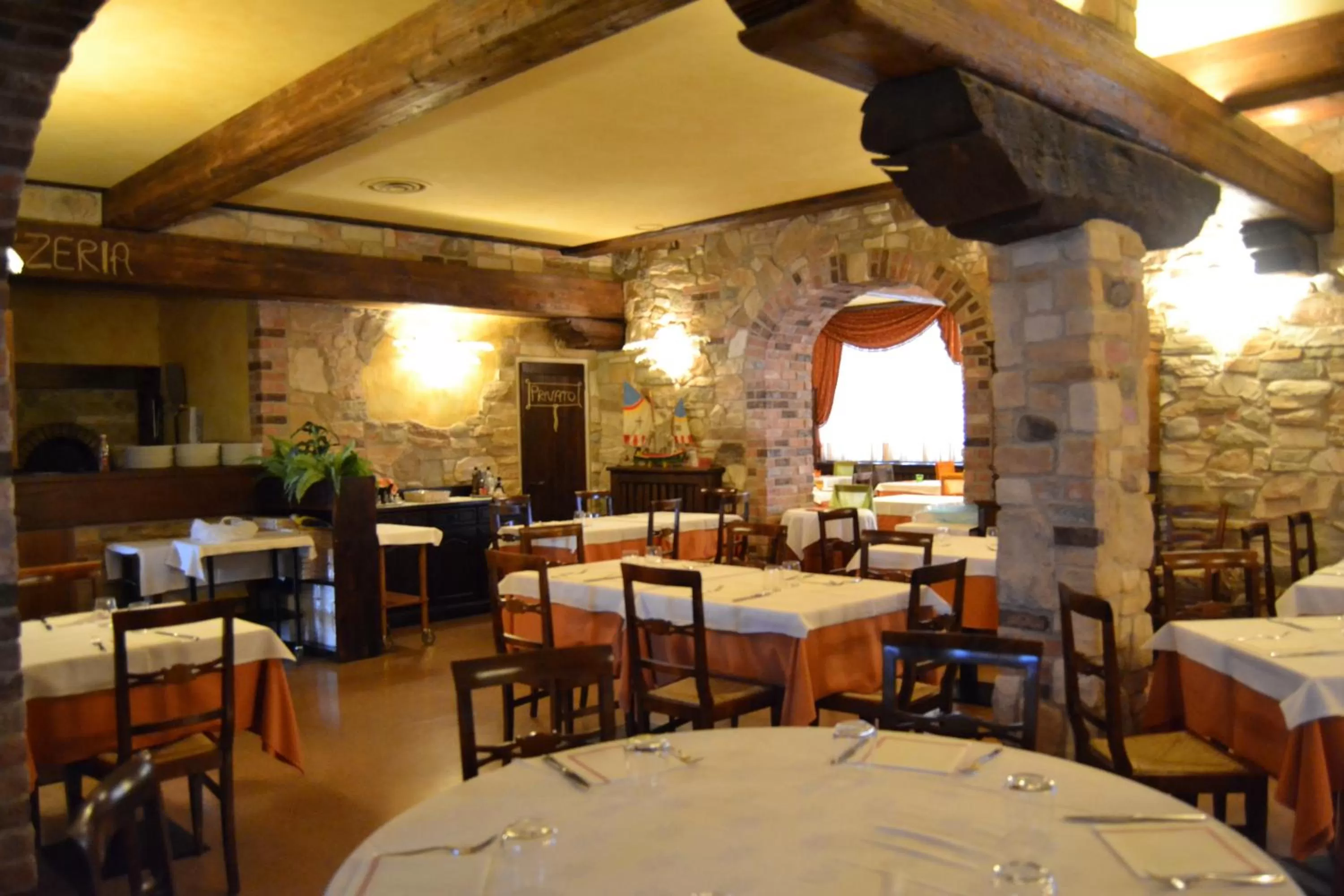 Restaurant/places to eat in Ferrari