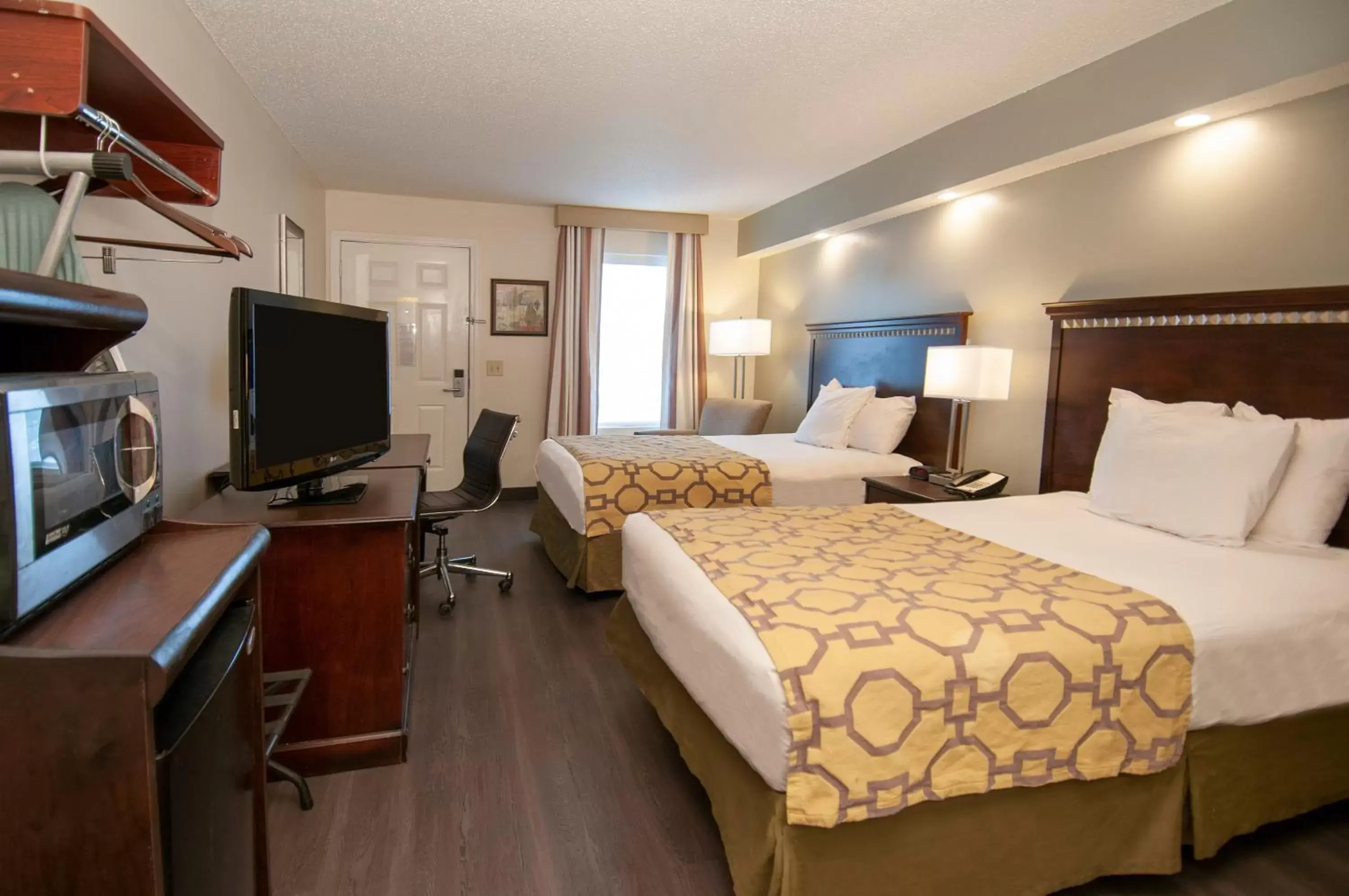 2 Double Beds, Efficiency Room, Non-Smoking in Baymont by Wyndham Tuscaloosa 2 Double Beds, Efficiency Room, Non-Smoking in Baymont by Wyndham Tuscaloosa