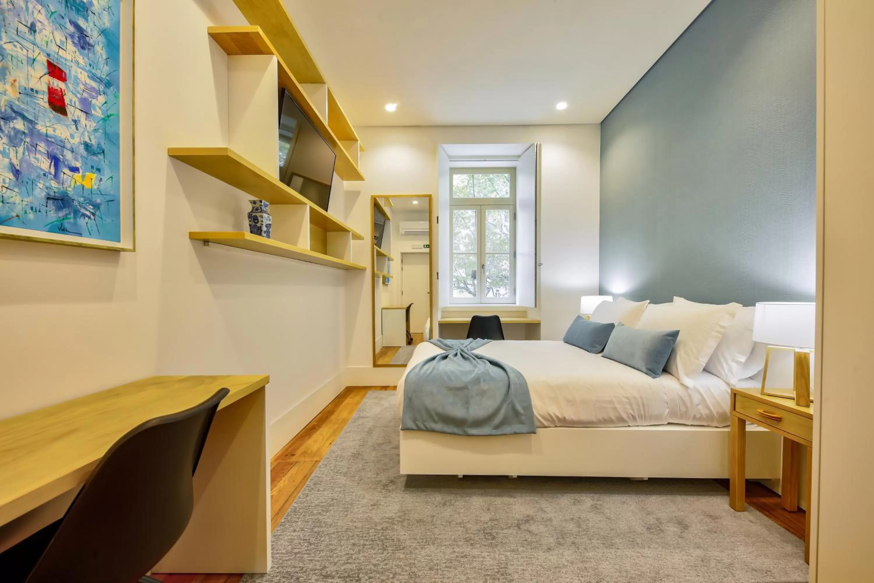 Bed in Avenue Garden