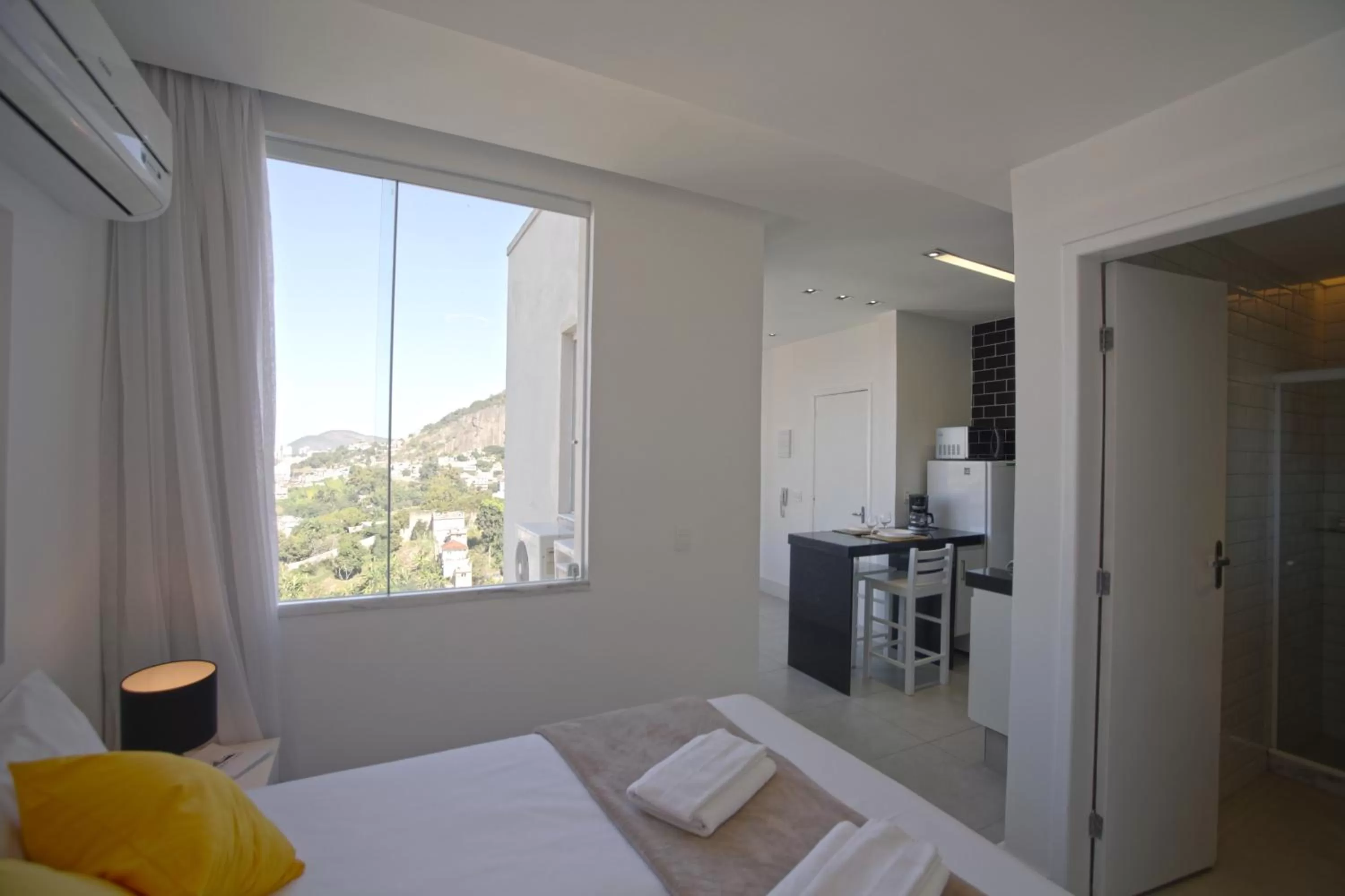 Photo of the whole room, Bed in New Sugar Loft Apartments