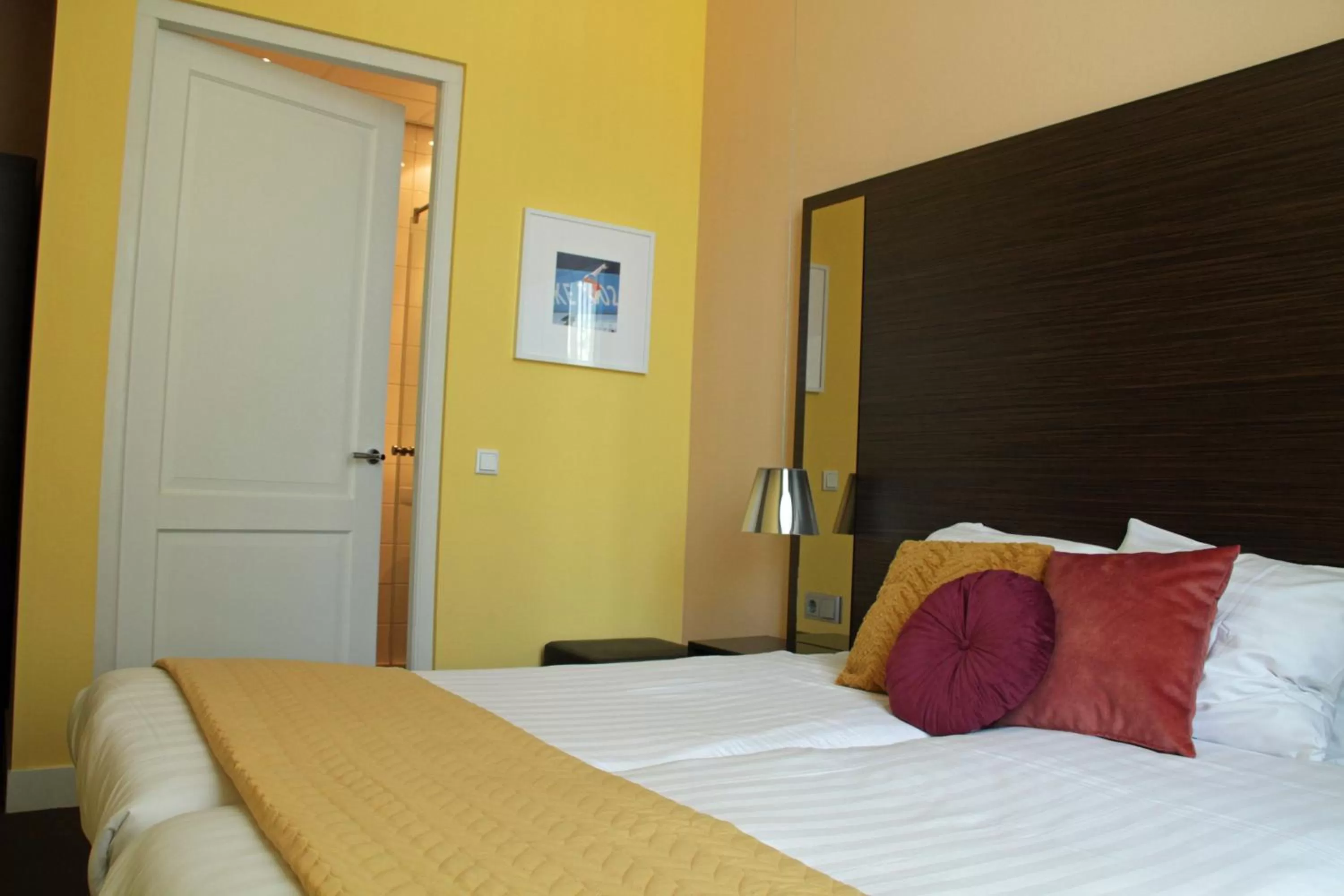 Photo of the whole room, Bed in Hotel De Villa