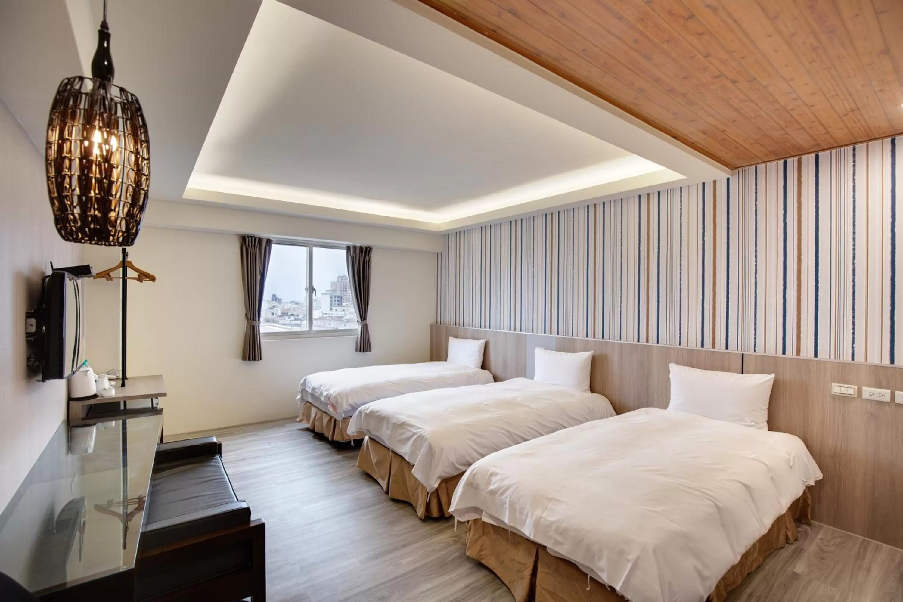 View (from property/room), Bed in 天璽商務飯店 Cullinan Hotel