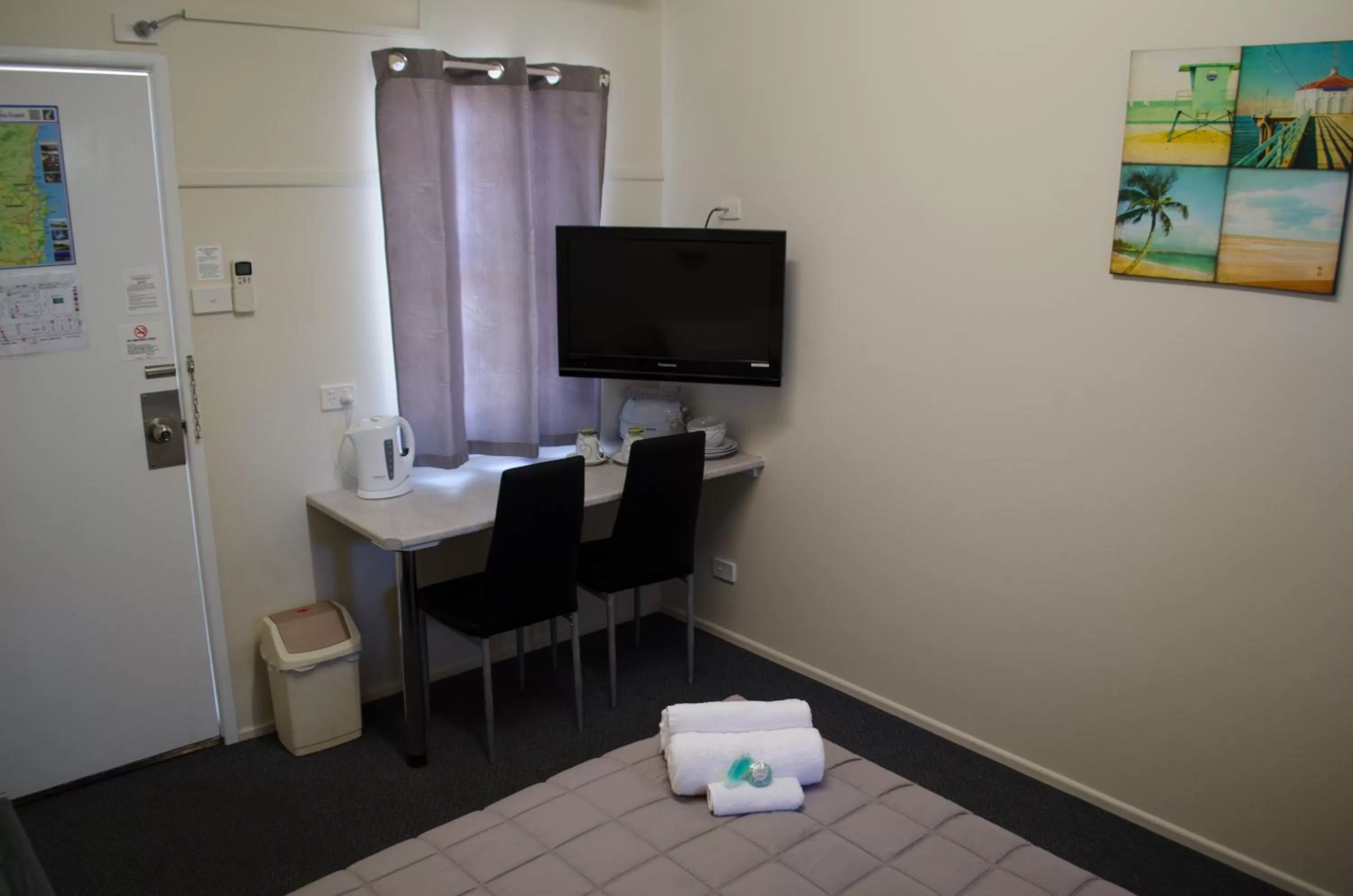 TV and multimedia in Fairway Lodge Motel