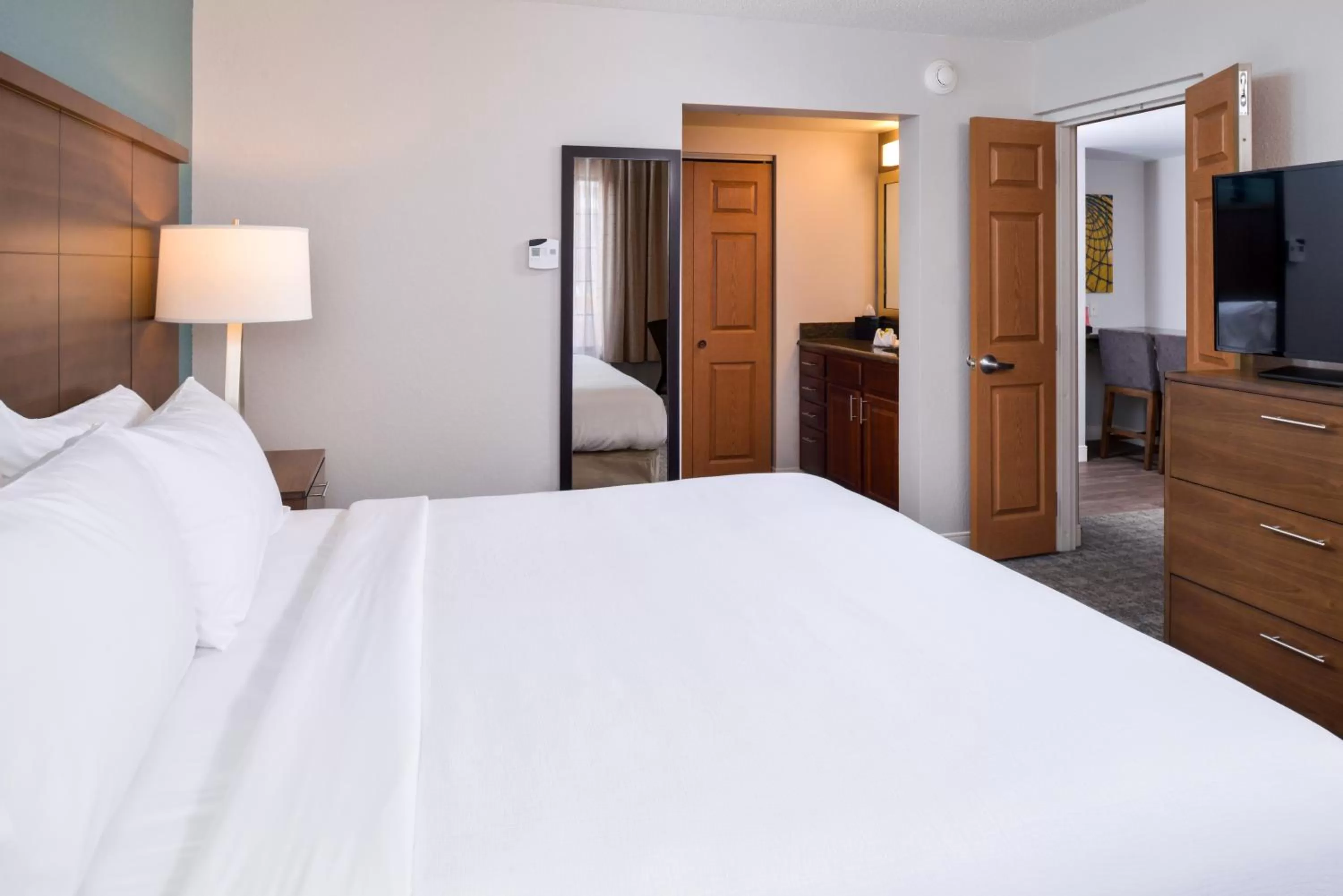 Photo of the whole room, Bed in Staybridge Suites Indianapolis Downtown-Convention Center by IHG