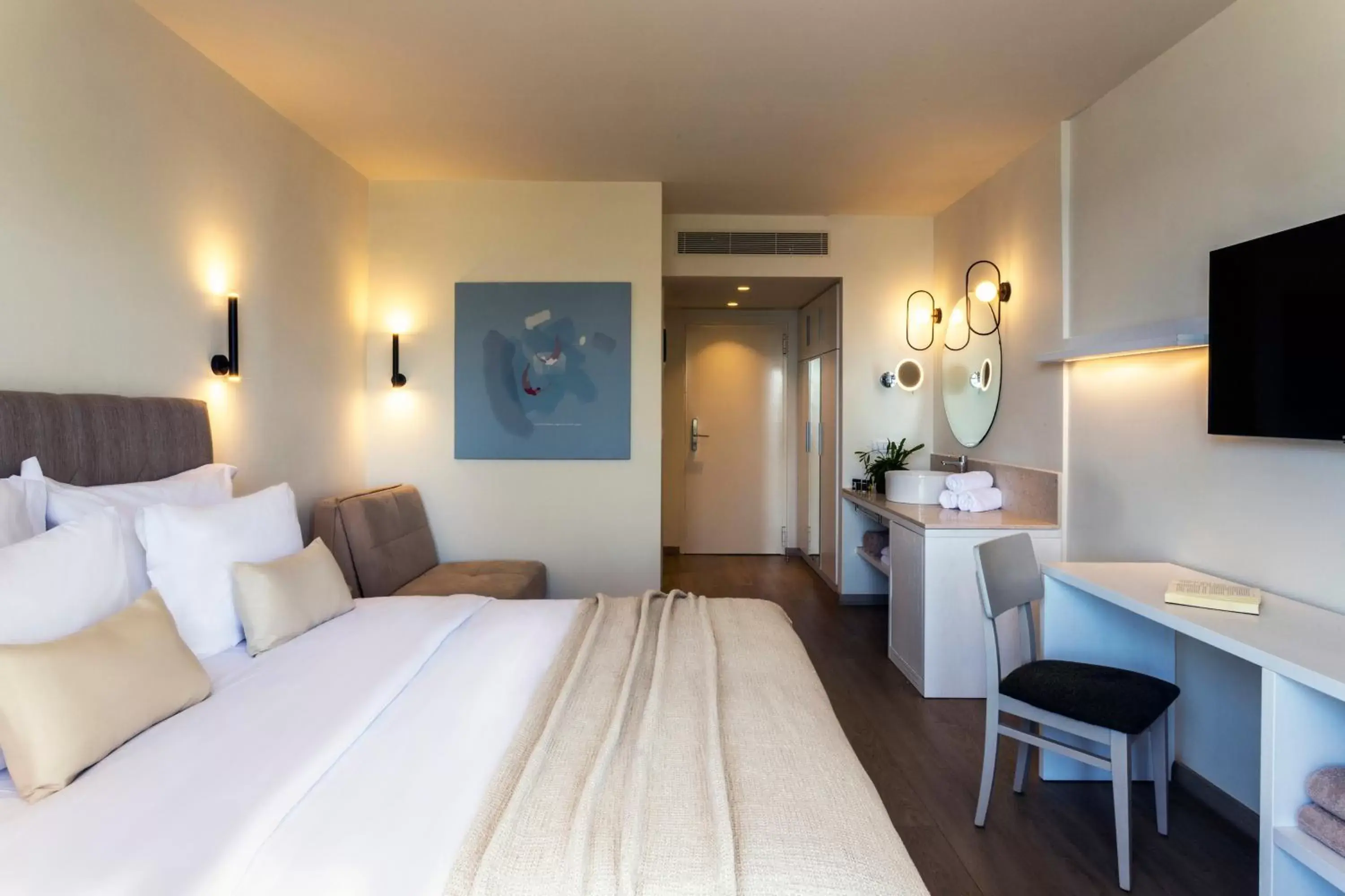 Deluxe Room City View in KoSea Boutique Hotel Deluxe Room City View in KoSea Boutique Hotel