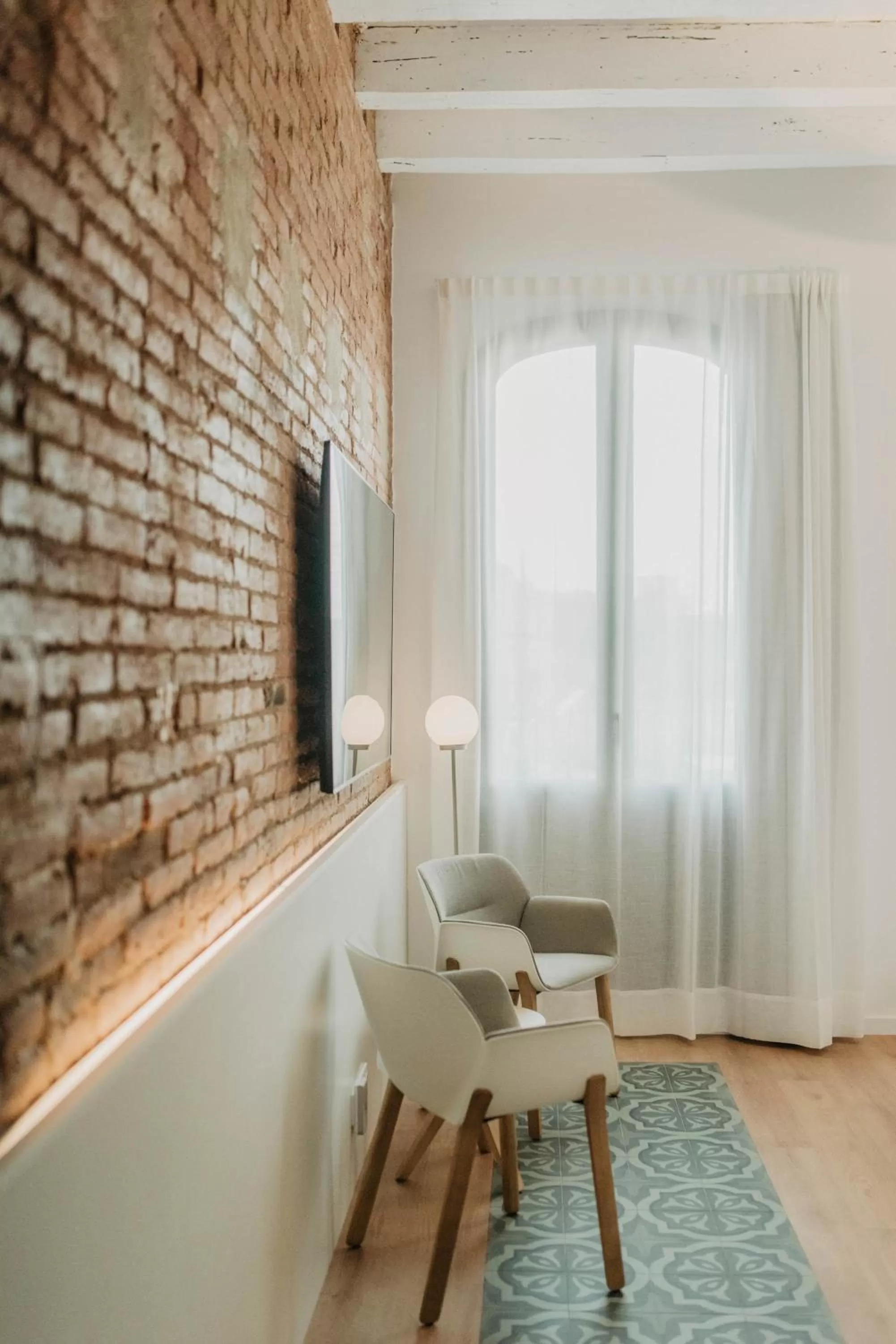 TV/Entertainment Center in Petit Luxe Volta