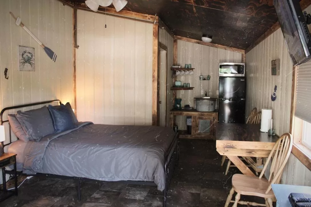 Bed in Buddy's Harbor