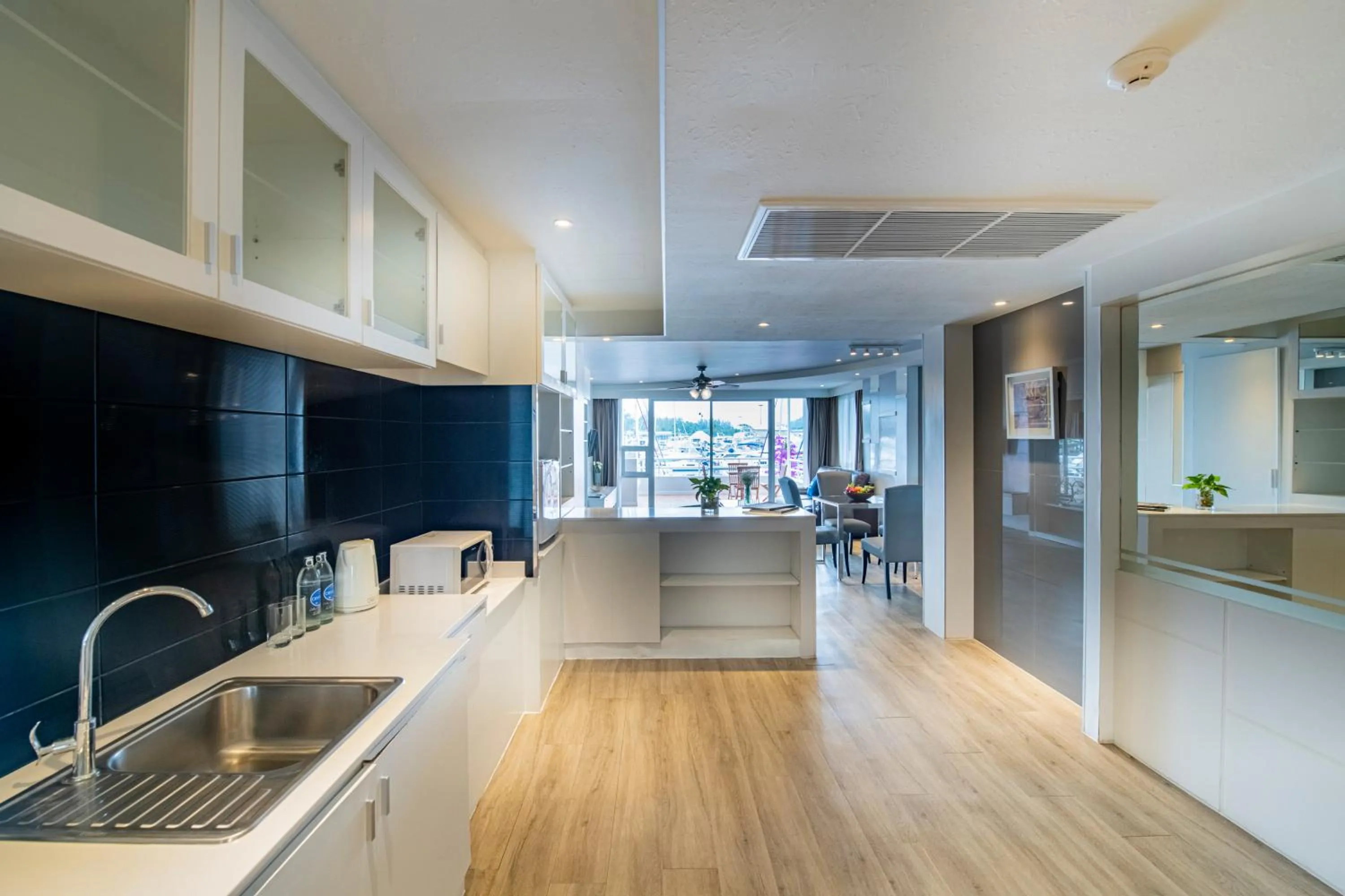 dishwasher in NH Boat Lagoon Phuket Resort