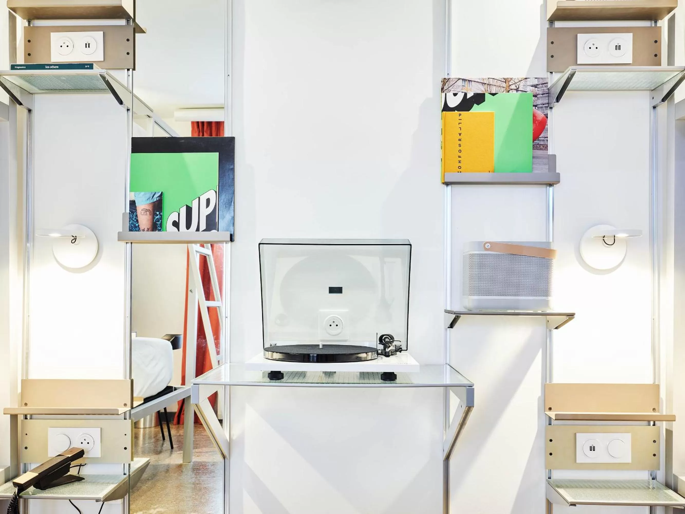 Bedroom in French Theory