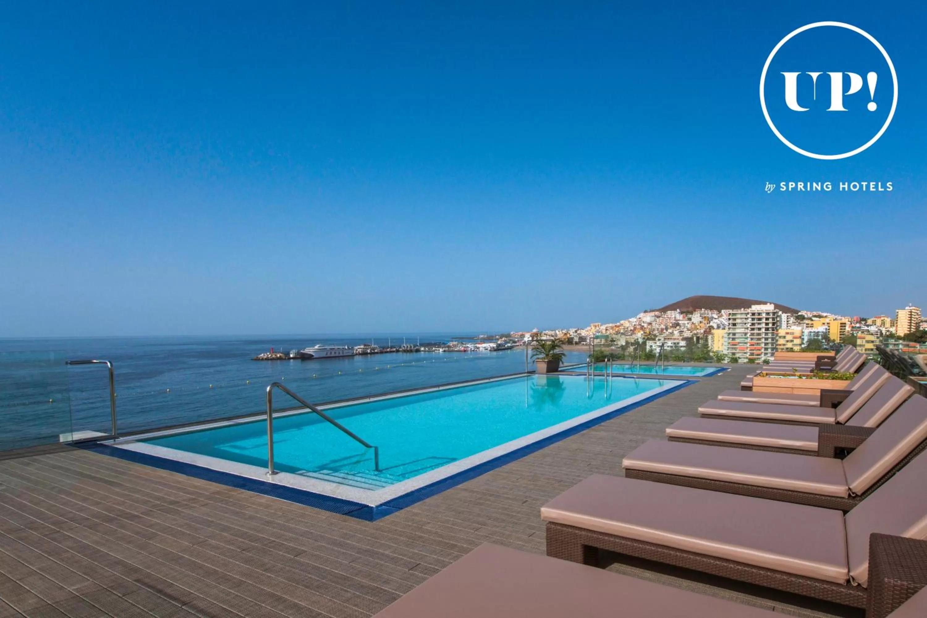 Swimming pool in Spring Arona Gran Hotel - Adults Only