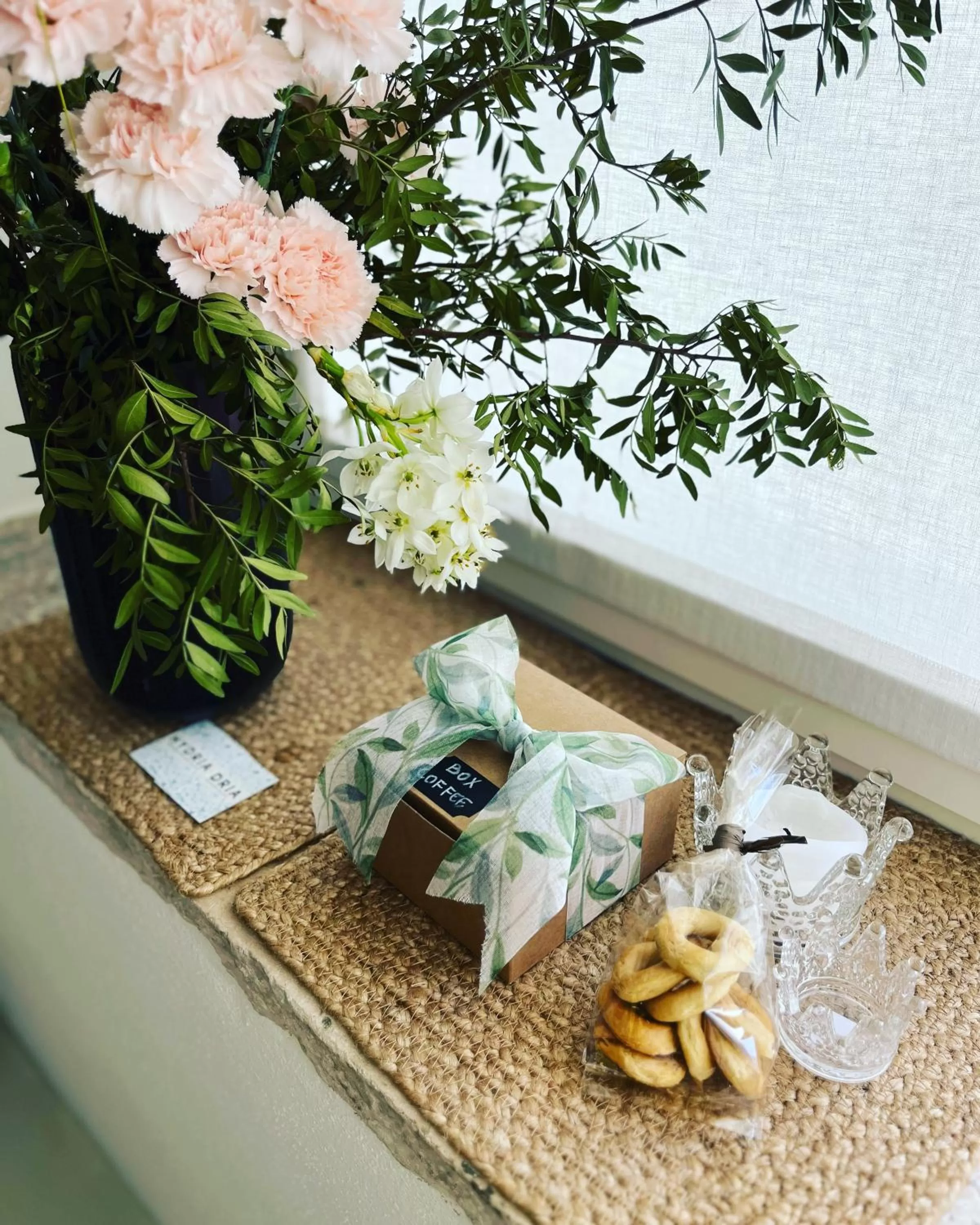 Hydria guest house art gallery