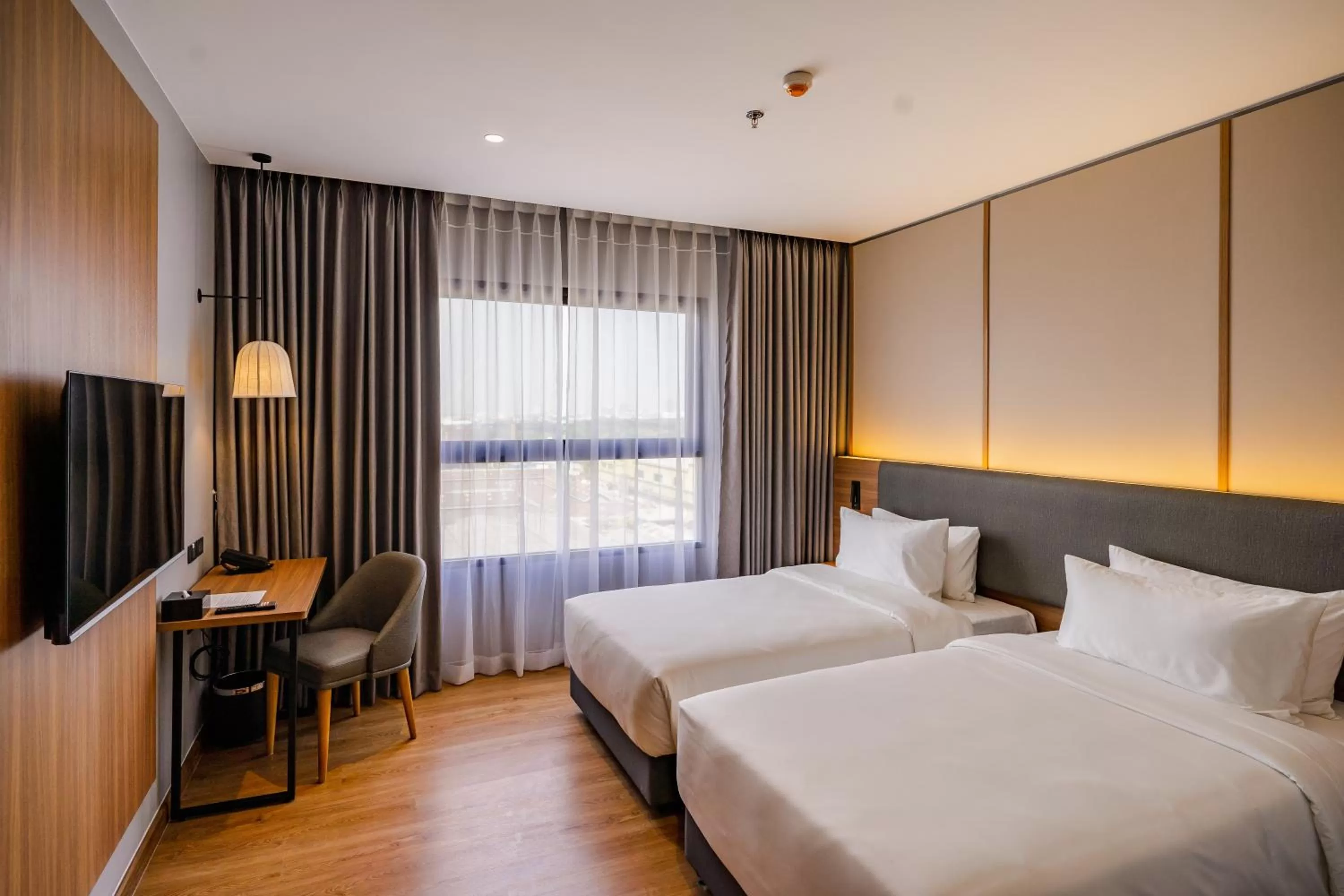 hair dresser, Bed in Best Western Chatuchak