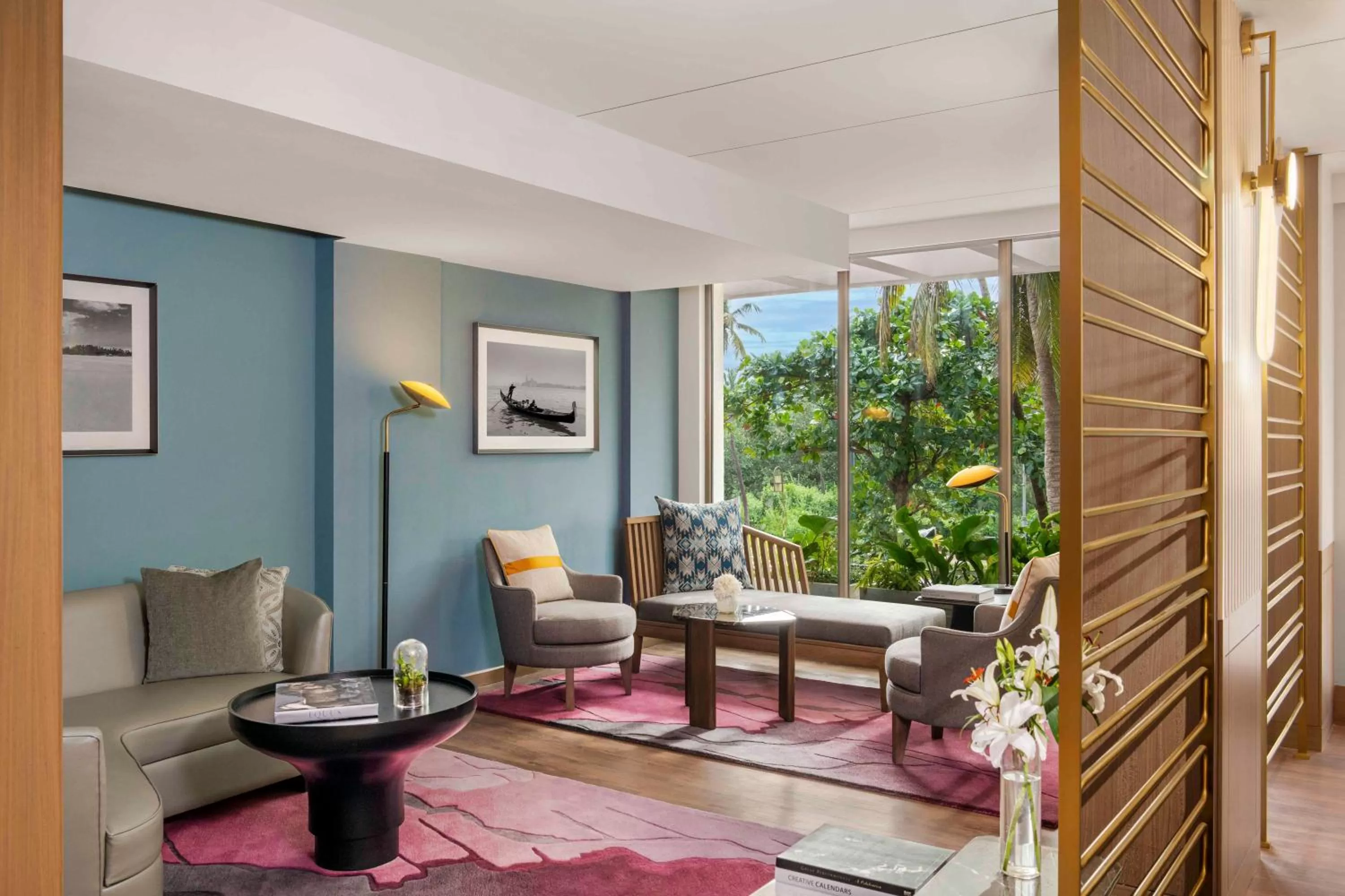 Restaurant/places to eat in Vivanta Goa, Miramar