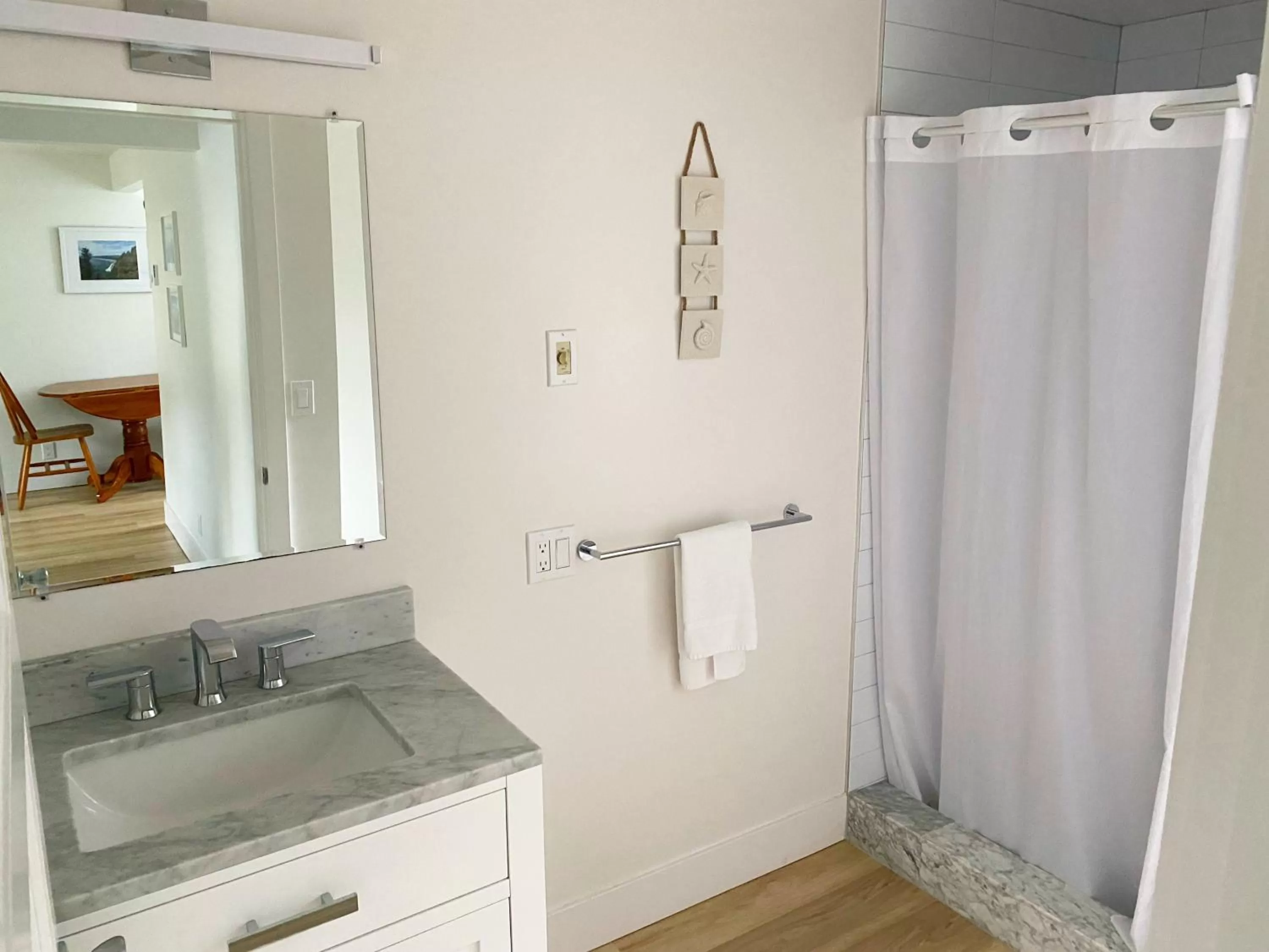 Bathroom in San Dune Inn