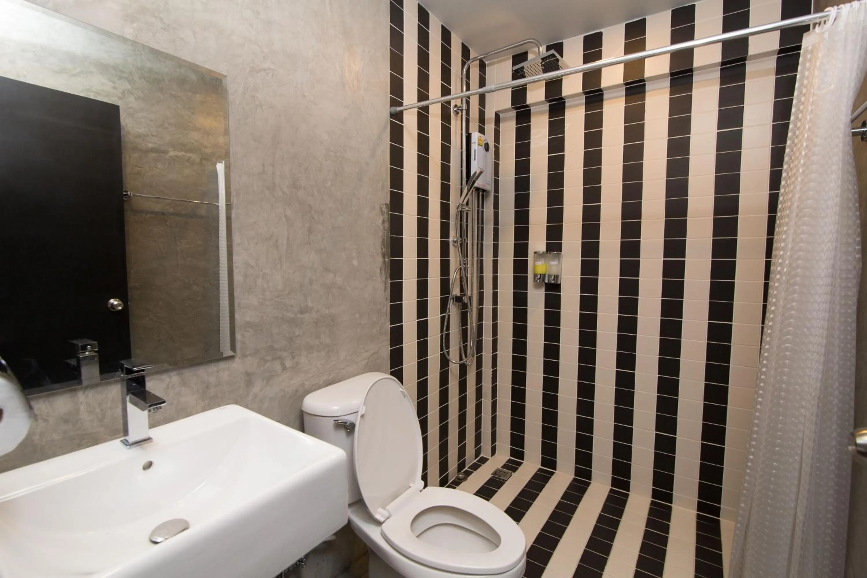 Deluxe Double or Twin Room in The Arbern Hotel x Bistro (SHA Plus)