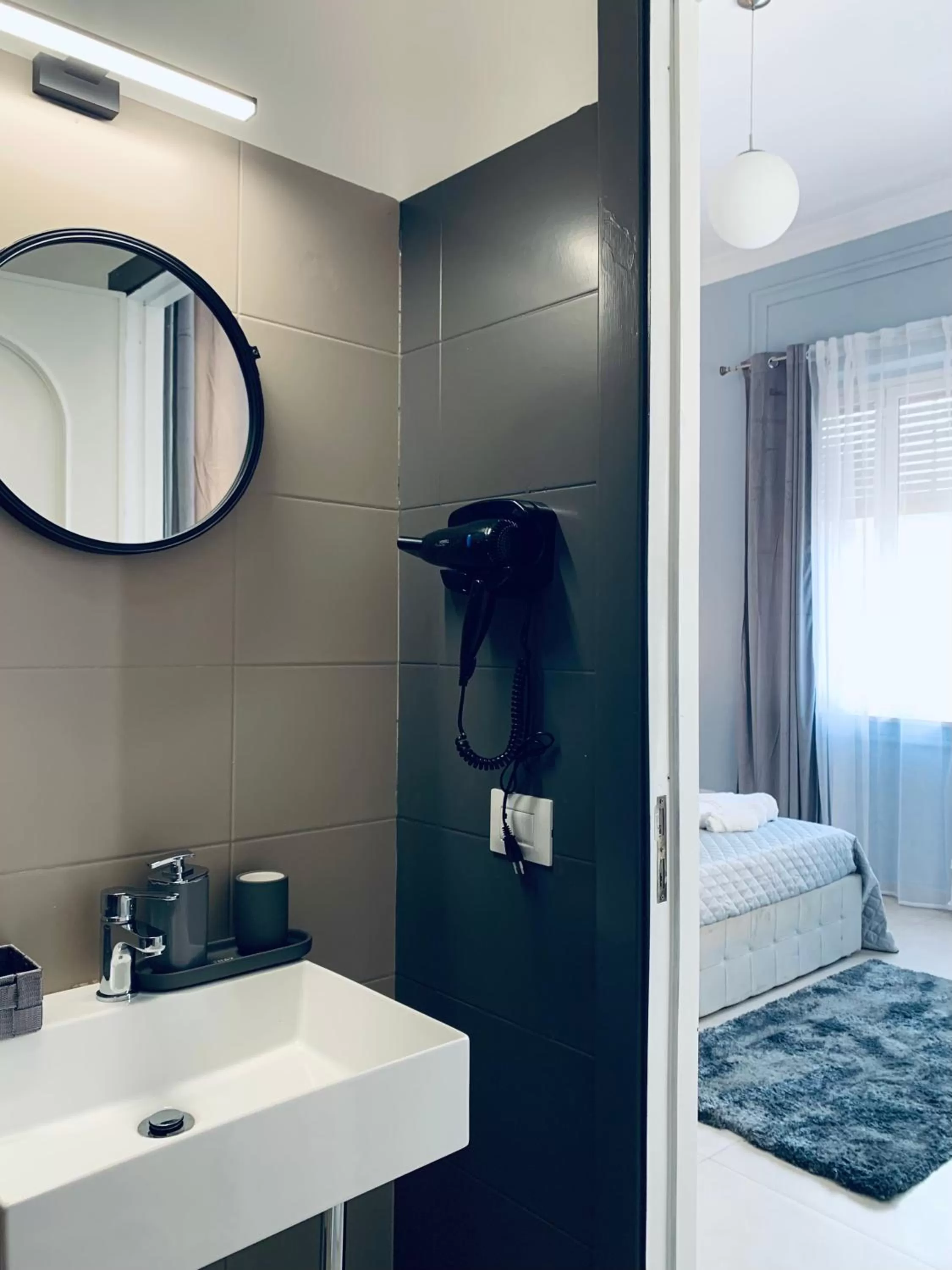 Toilet, Bed in B&B Ungheria Ottantaquattro