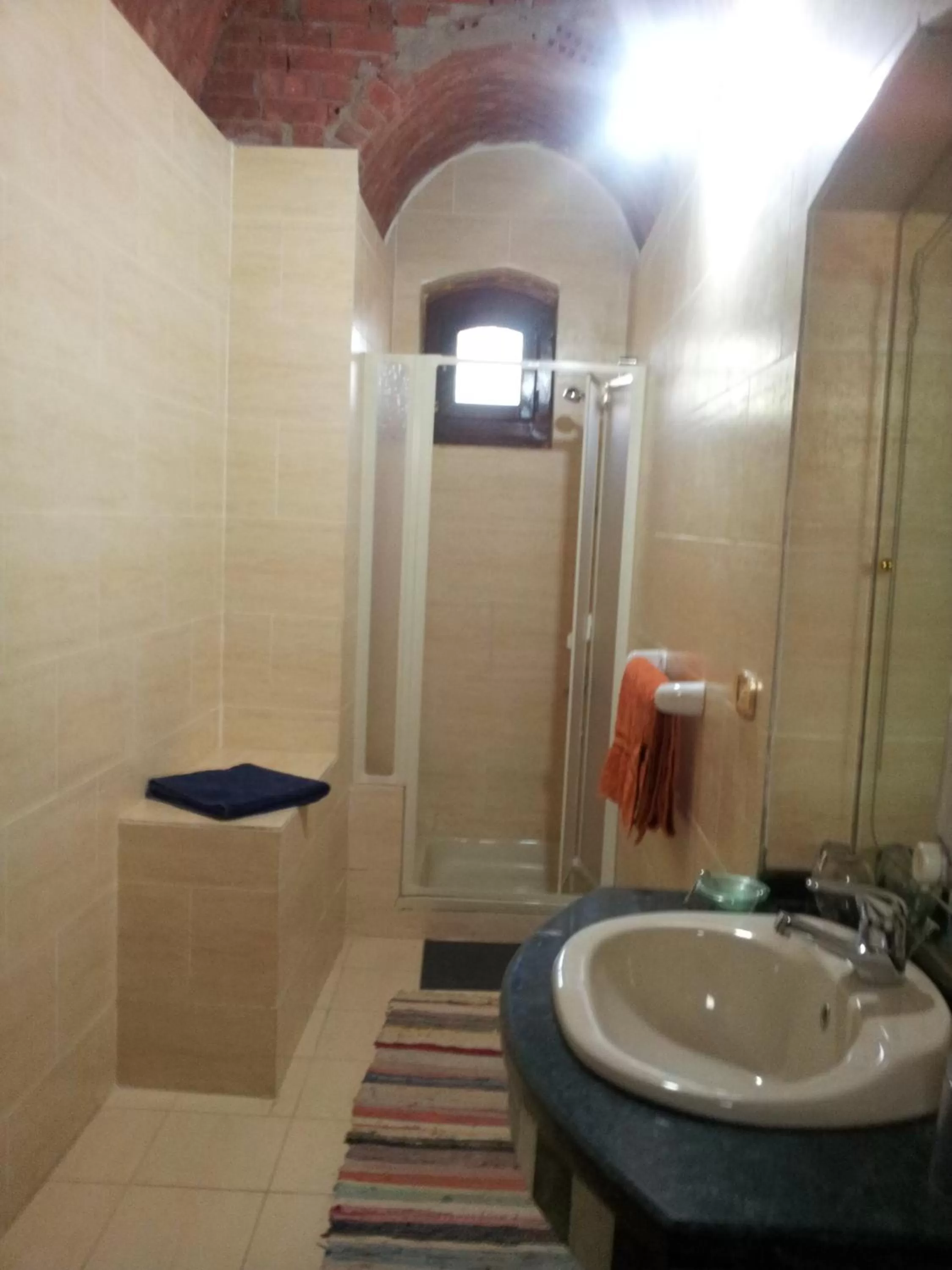 Bathroom in Al Baeirat Hotel