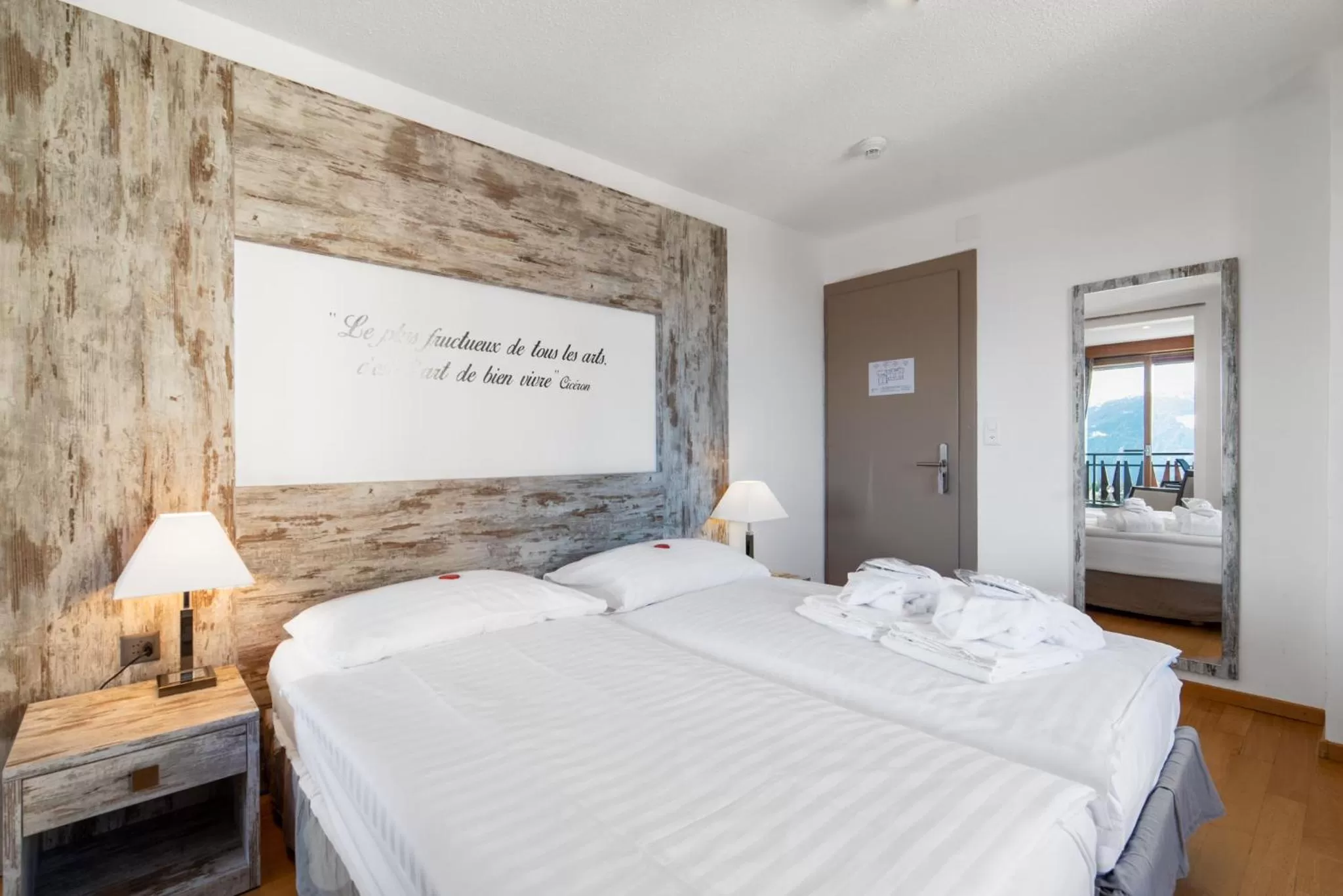 Bed in Boutique Hotel Art de Vivre & SPA