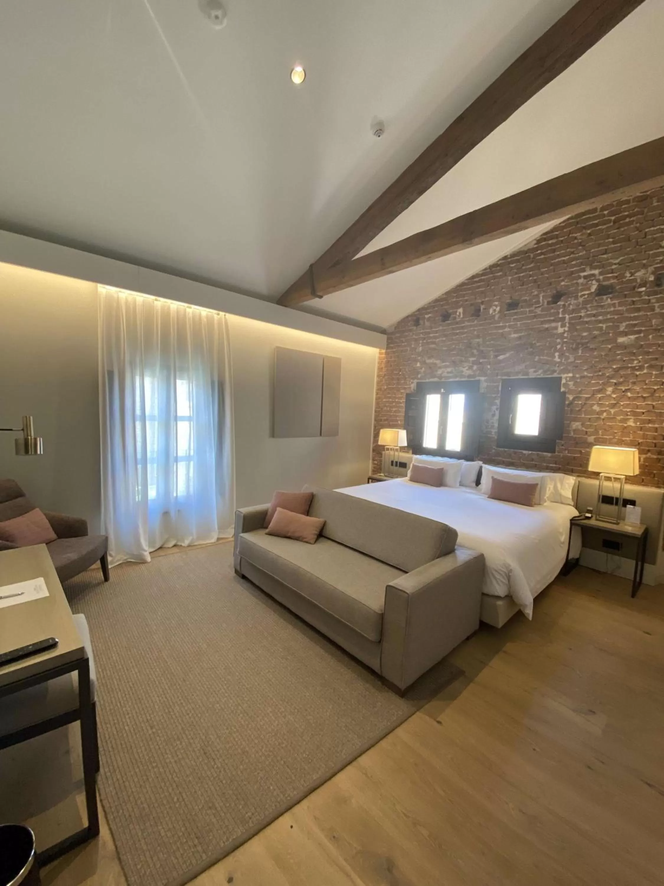 Photo of the whole room, Bed in Sofraga Palacio