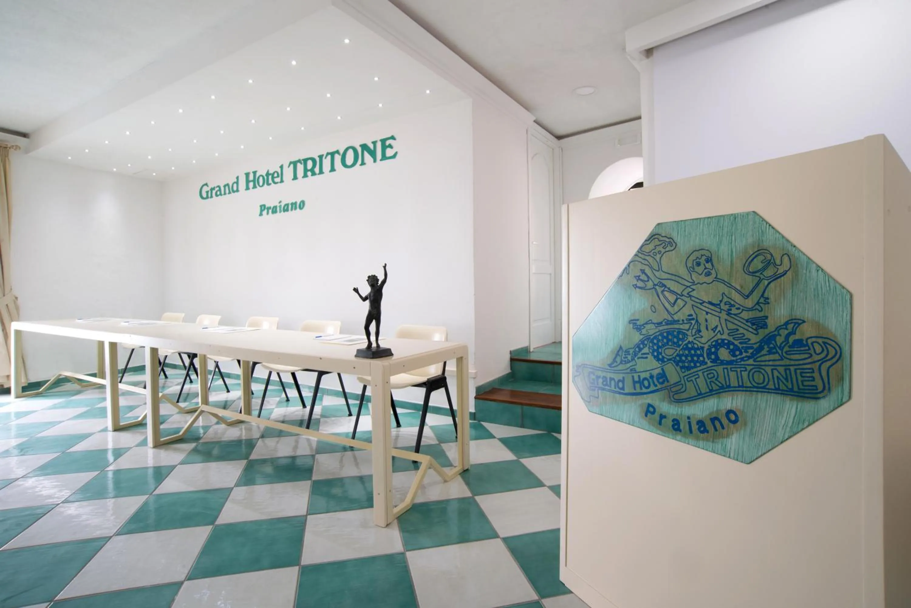 Meeting/conference room in Grand Hotel Tritone