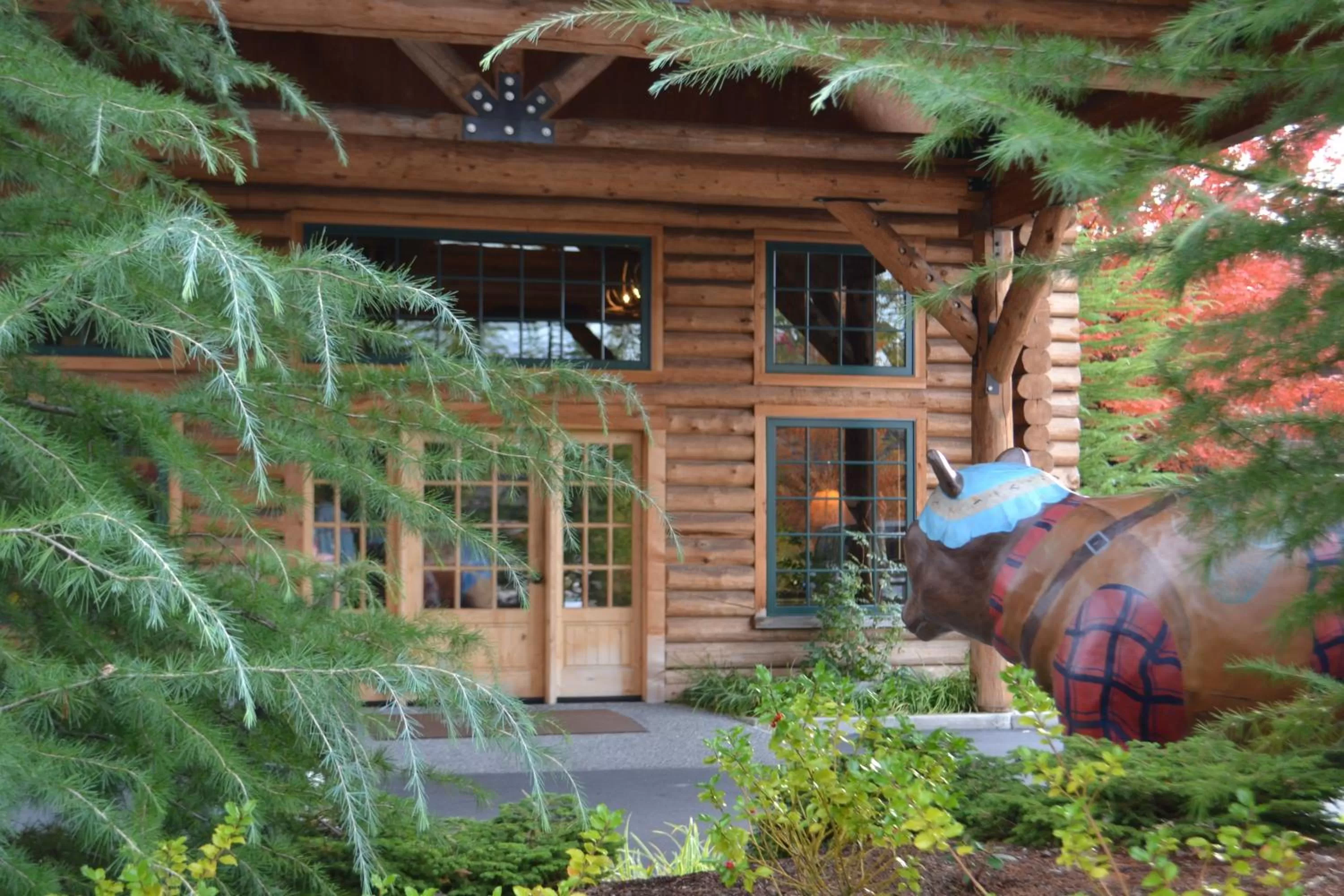 Facade/entrance in The Lodge at Riverside