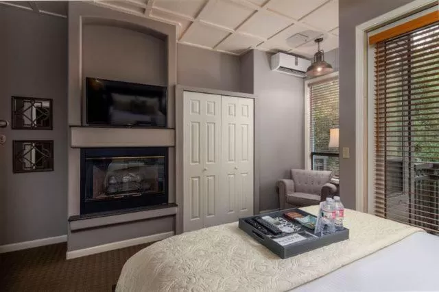 Bed in Inn Above Oak Creek Sedona