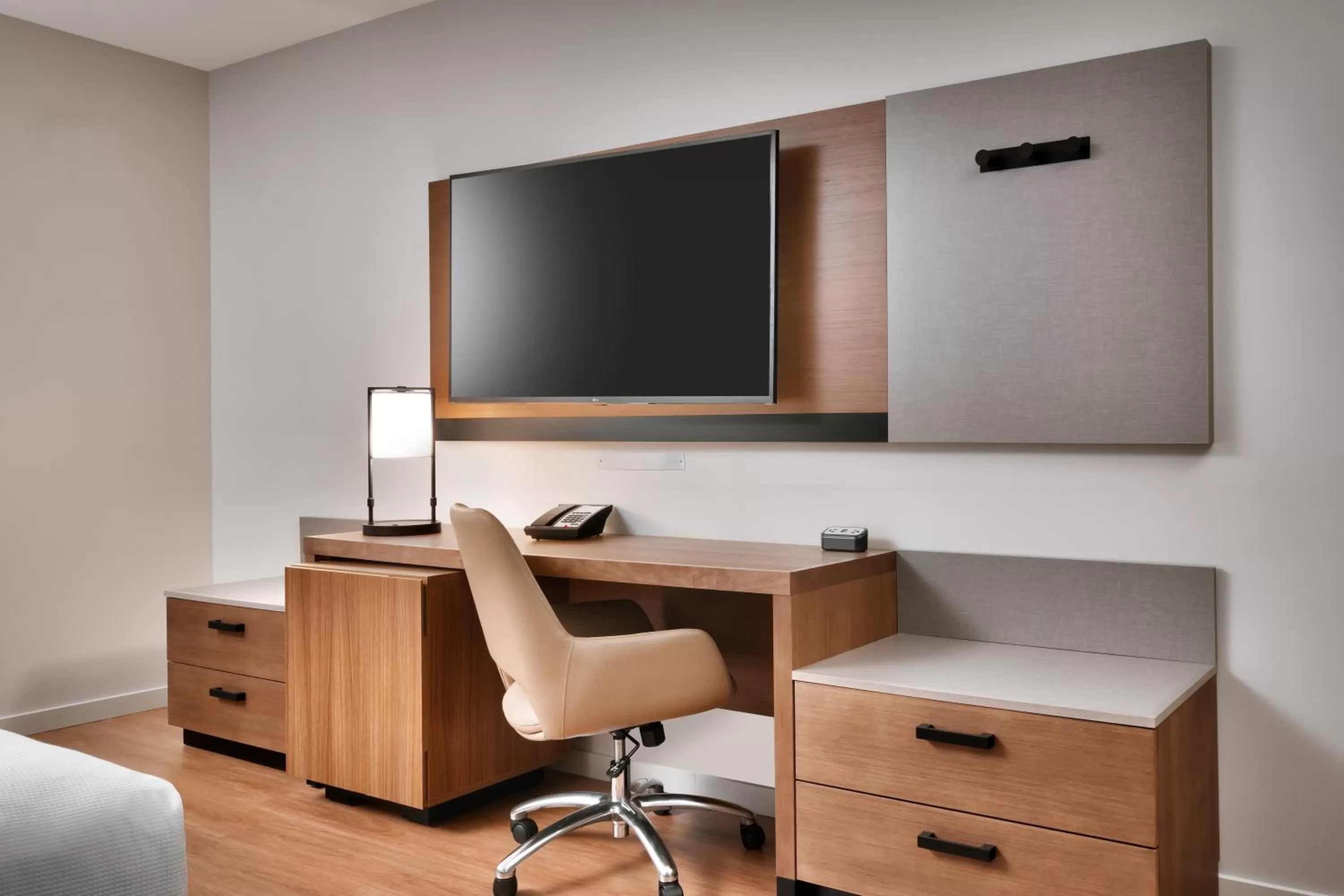 Bedroom in Hyatt Place Fayetteville/Springdale