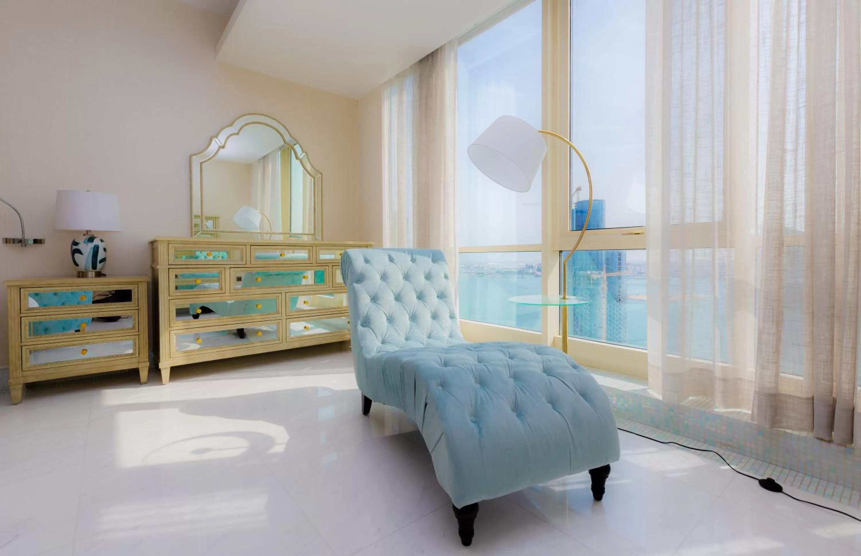 Sea view, Bed in Ezdan Hotel West Bay