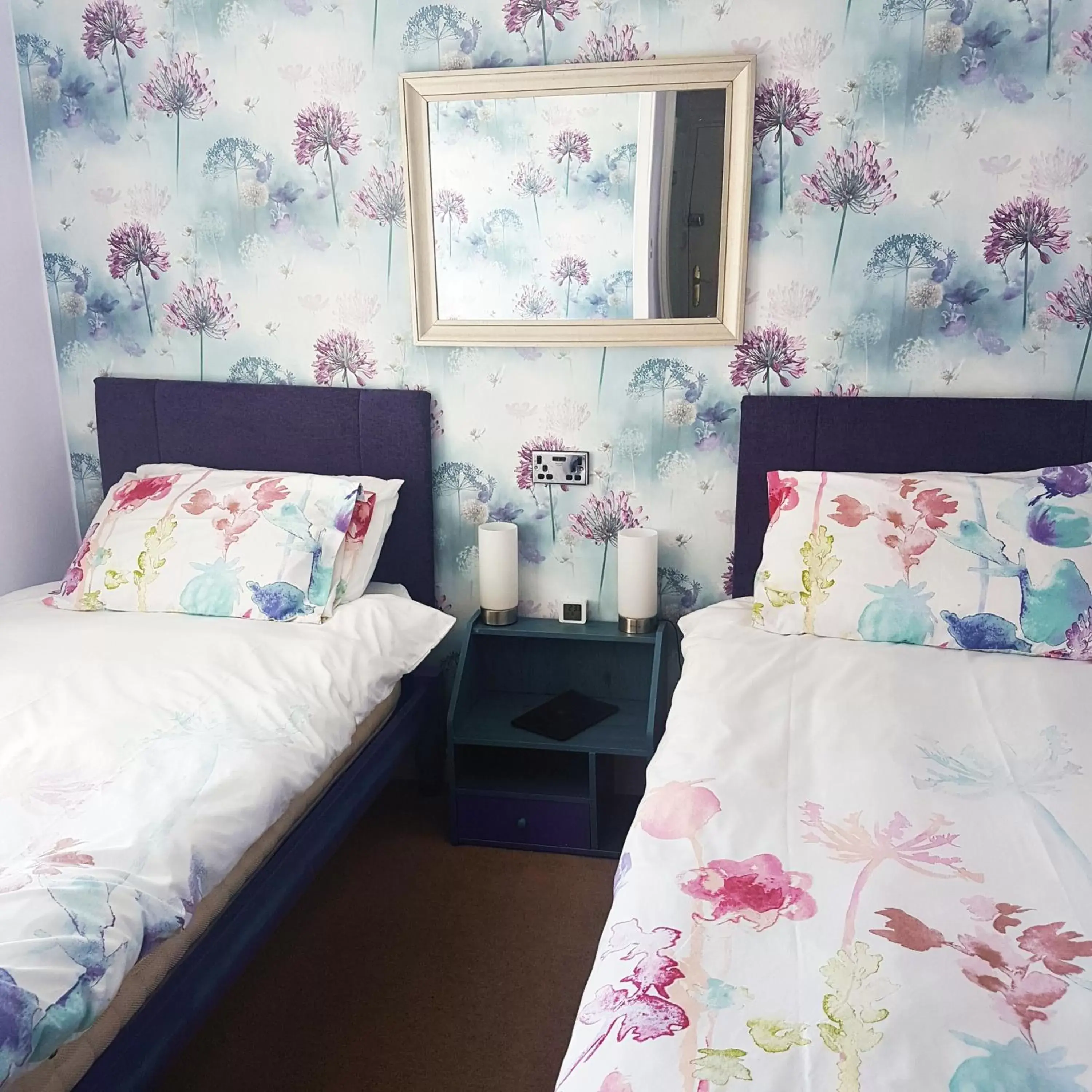 Twin Room in Philbeach Guest House Twin Room in Philbeach Guest House