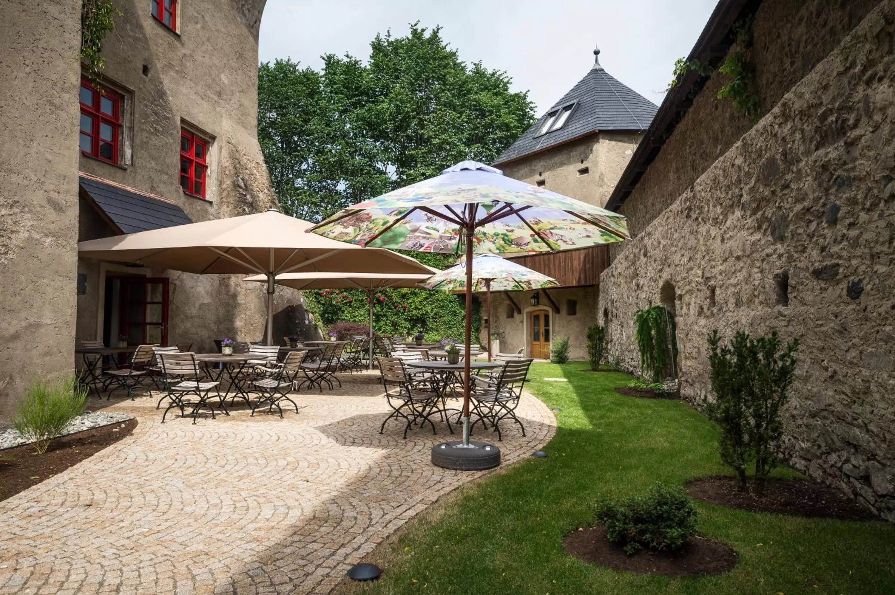 Property building in TAUROA Schloss Gabelhofen