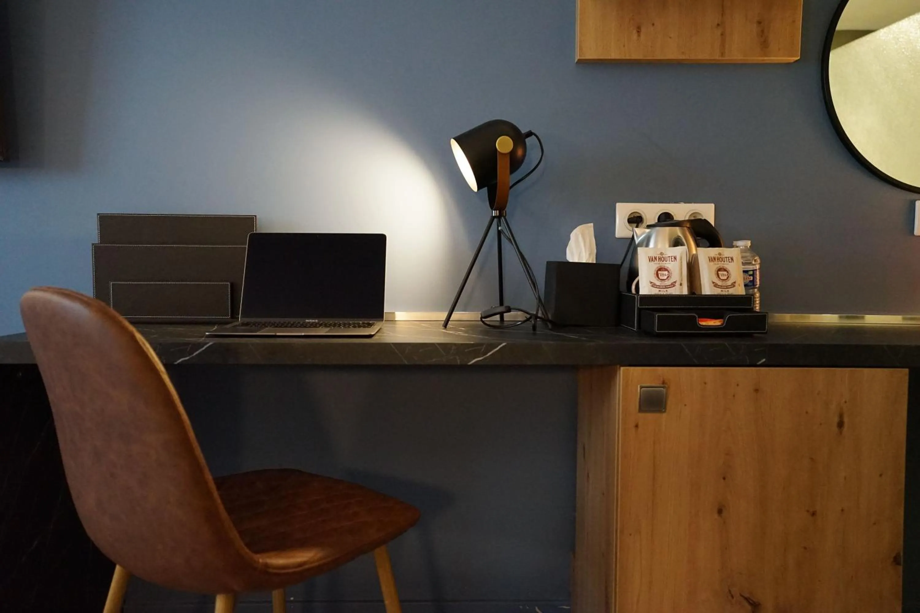 hair dresser in Quintessia