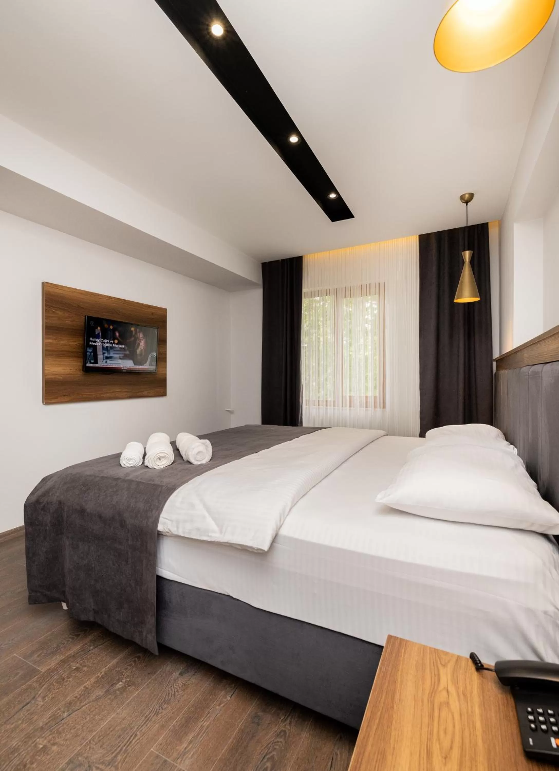 Photo of the whole room, Bed in Türkler Suite Hotel